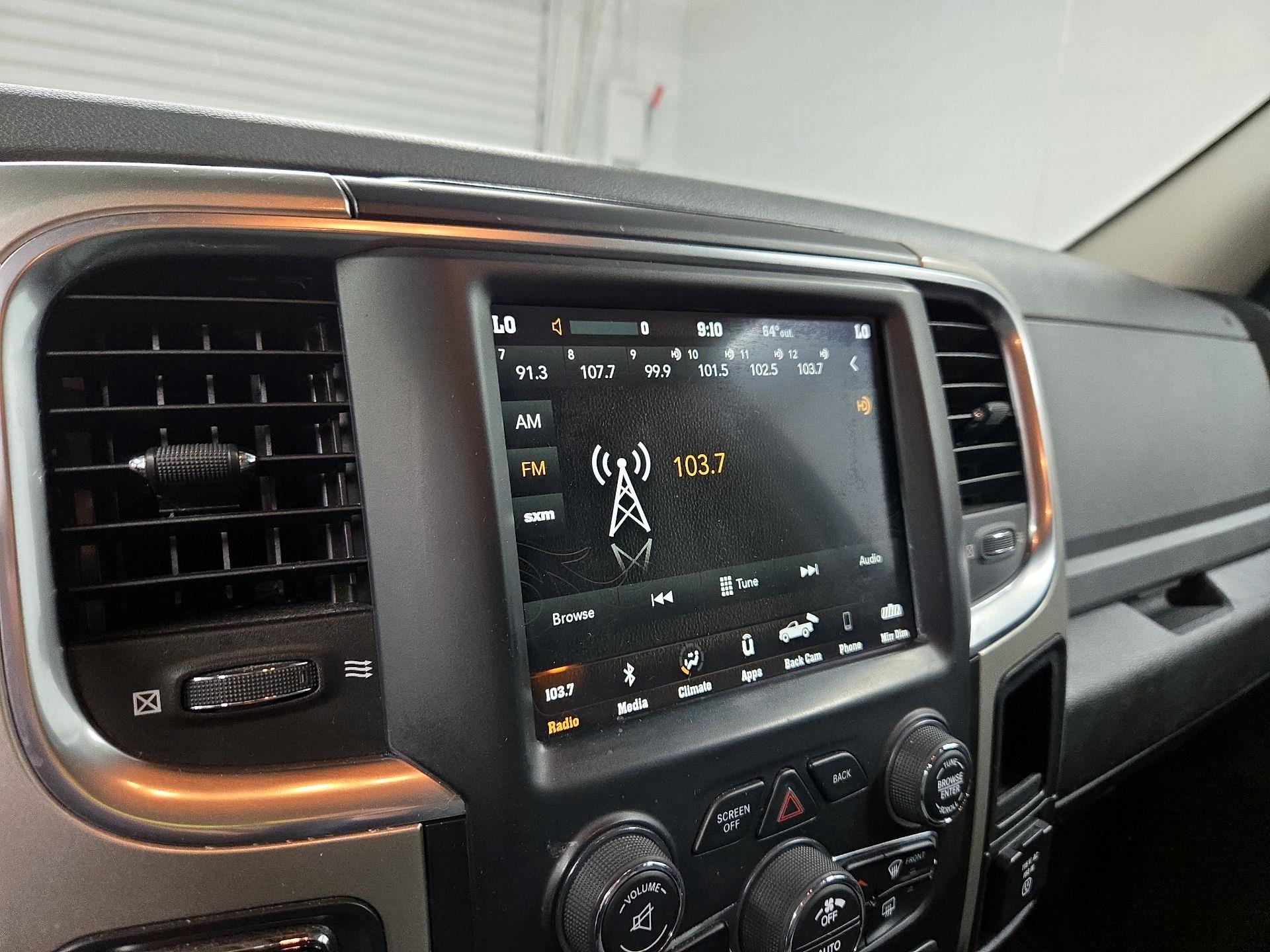 Thumbnail: 2019 RAM 1500 Classic - 15