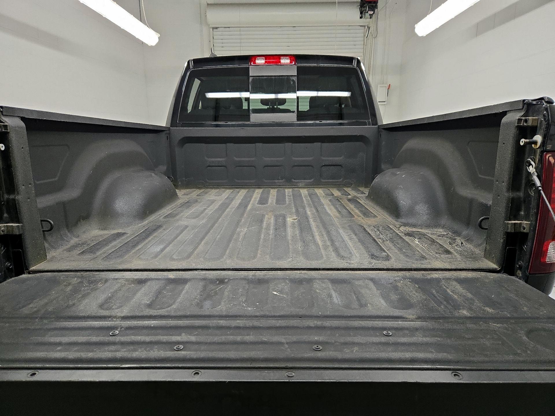 Thumbnail: 2019 RAM 1500 Classic - 20