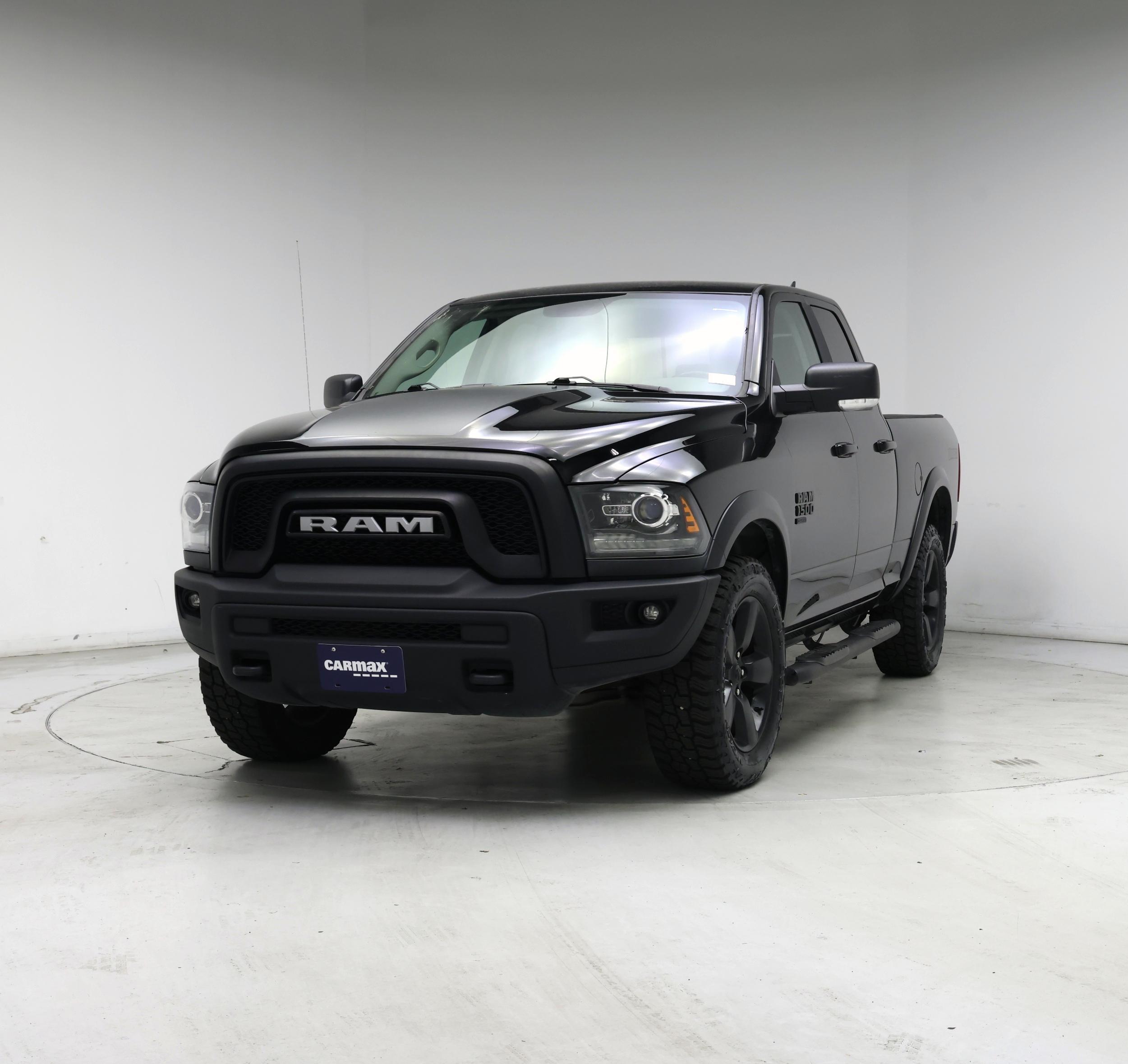 Thumbnail: 2019 RAM 1500 Classic - 4