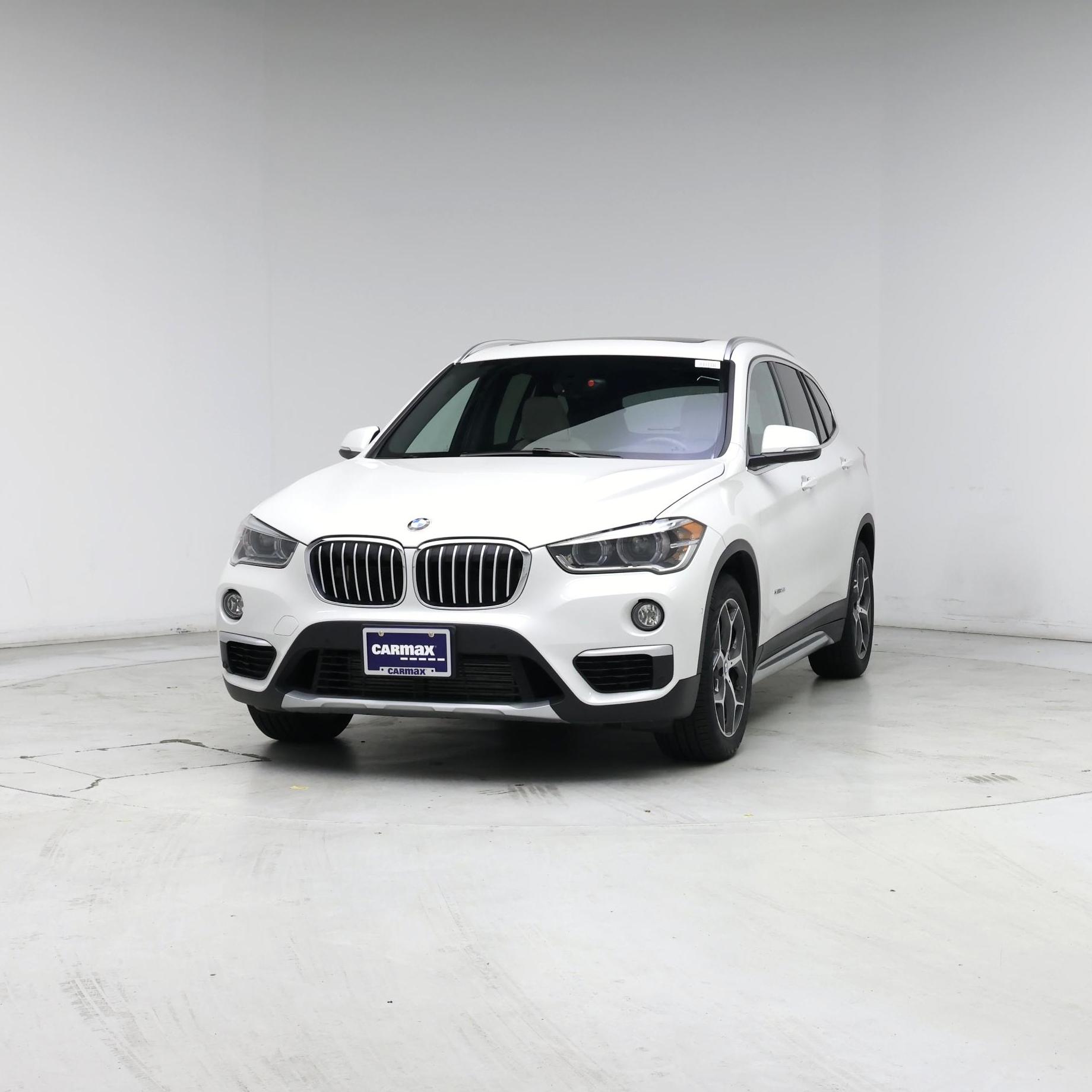 Thumbnail: 2016 BMW X1 - 4