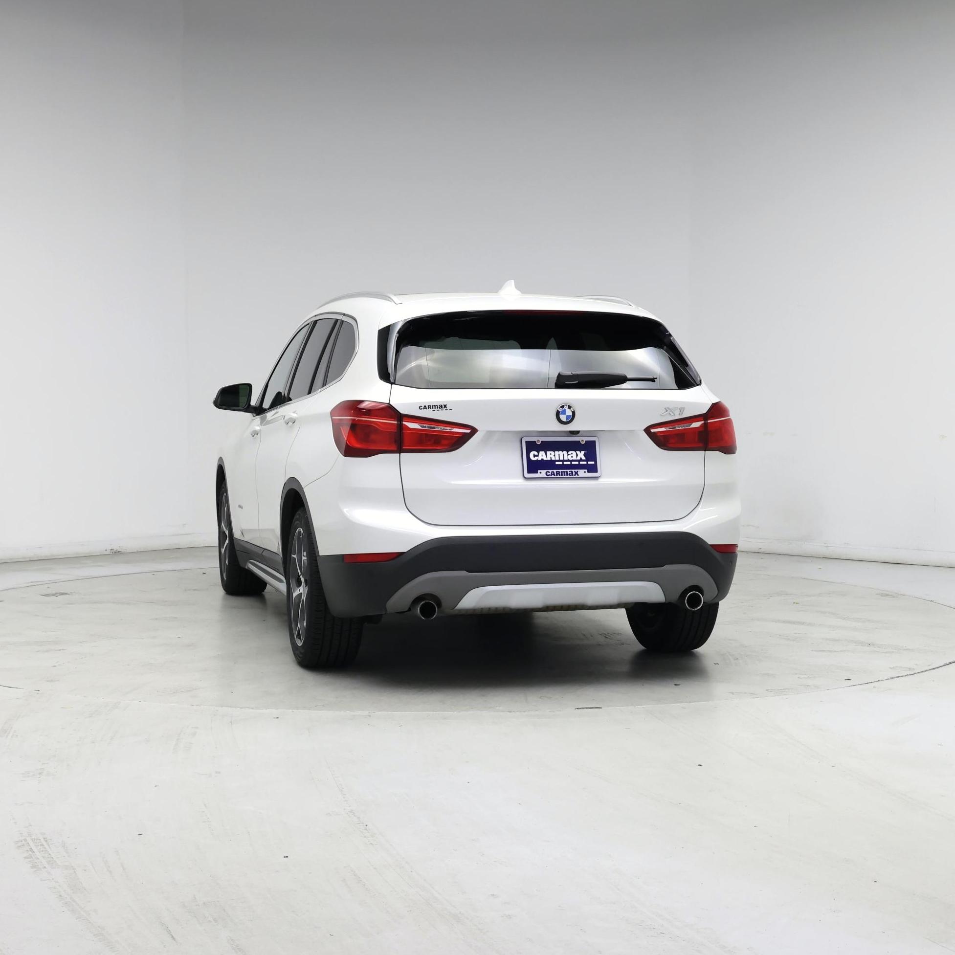 Thumbnail: 2016 BMW X1 - 6