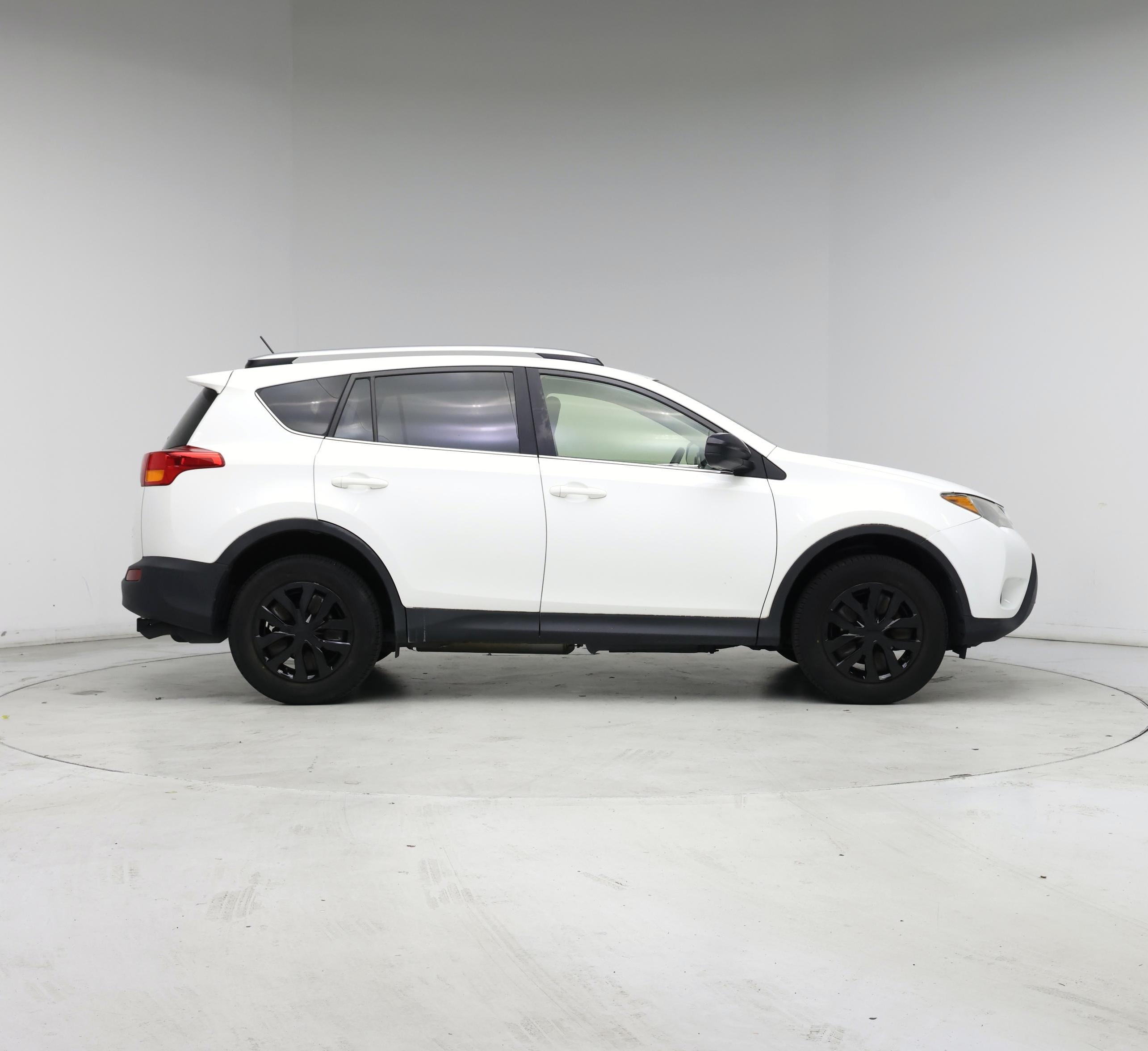 Thumbnail: 2015 Toyota RAV4 - 7