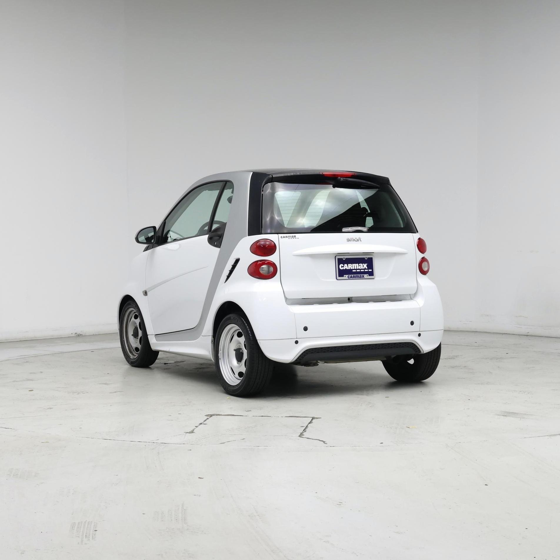 Thumbnail: 2015 smart fortwo - 2