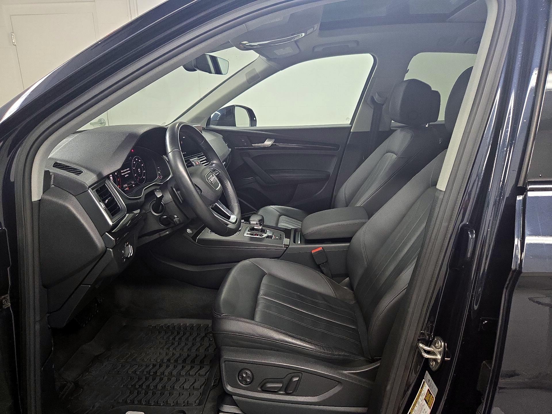 Thumbnail: 2019 Audi Q5 - 11