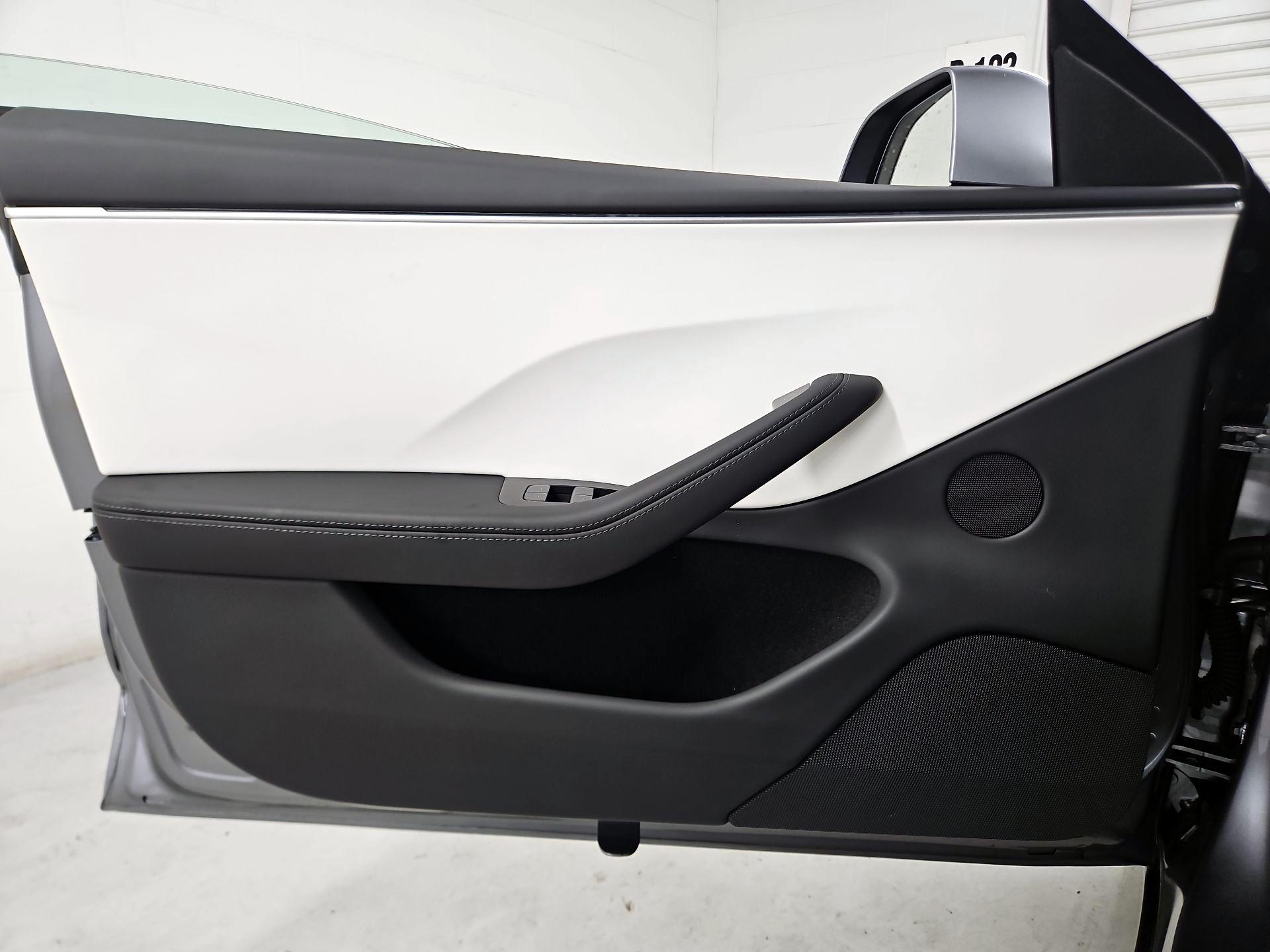 Thumbnail: 2024 Tesla Model 3 - 12