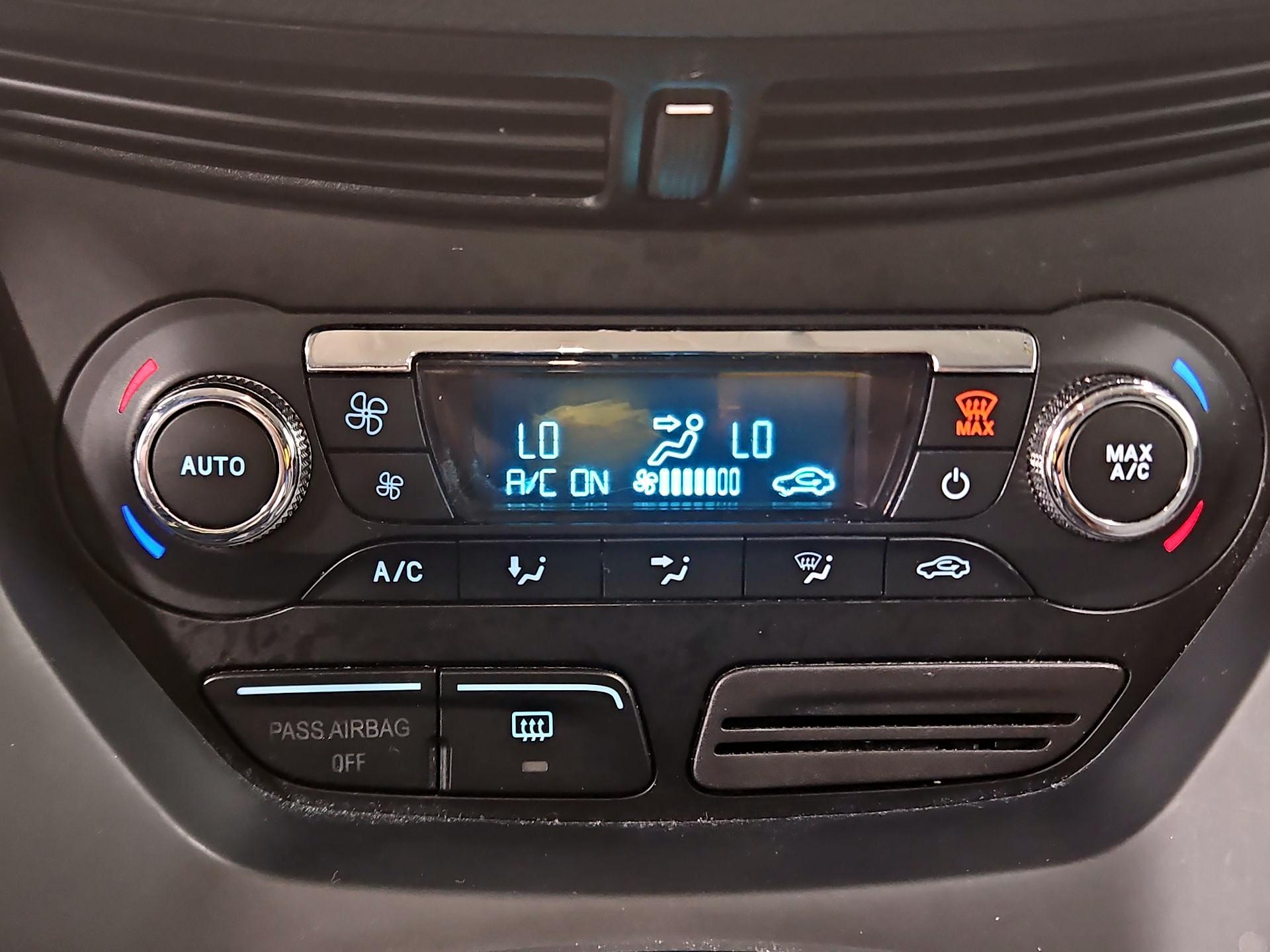 Thumbnail: 2014 Ford Escape - 16