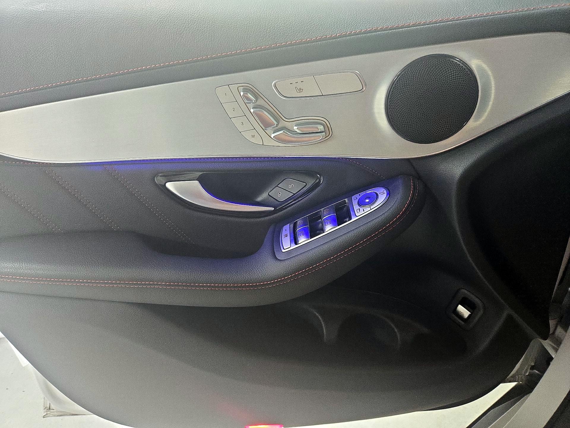 Thumbnail: 2022 Mercedes-Benz GLC - 12