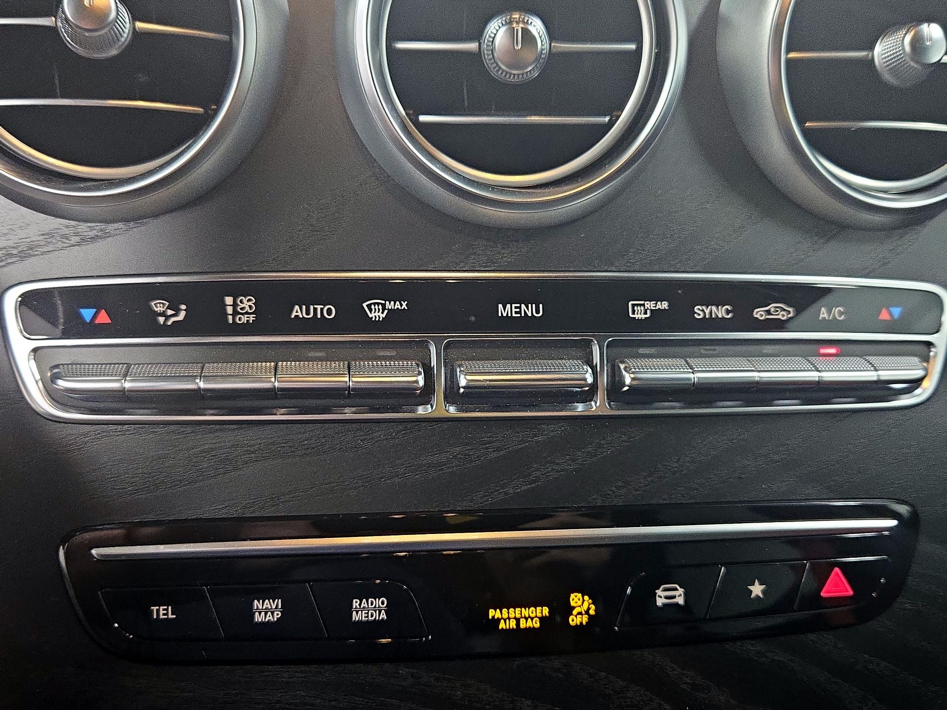 Thumbnail: 2022 Mercedes-Benz GLC - 16