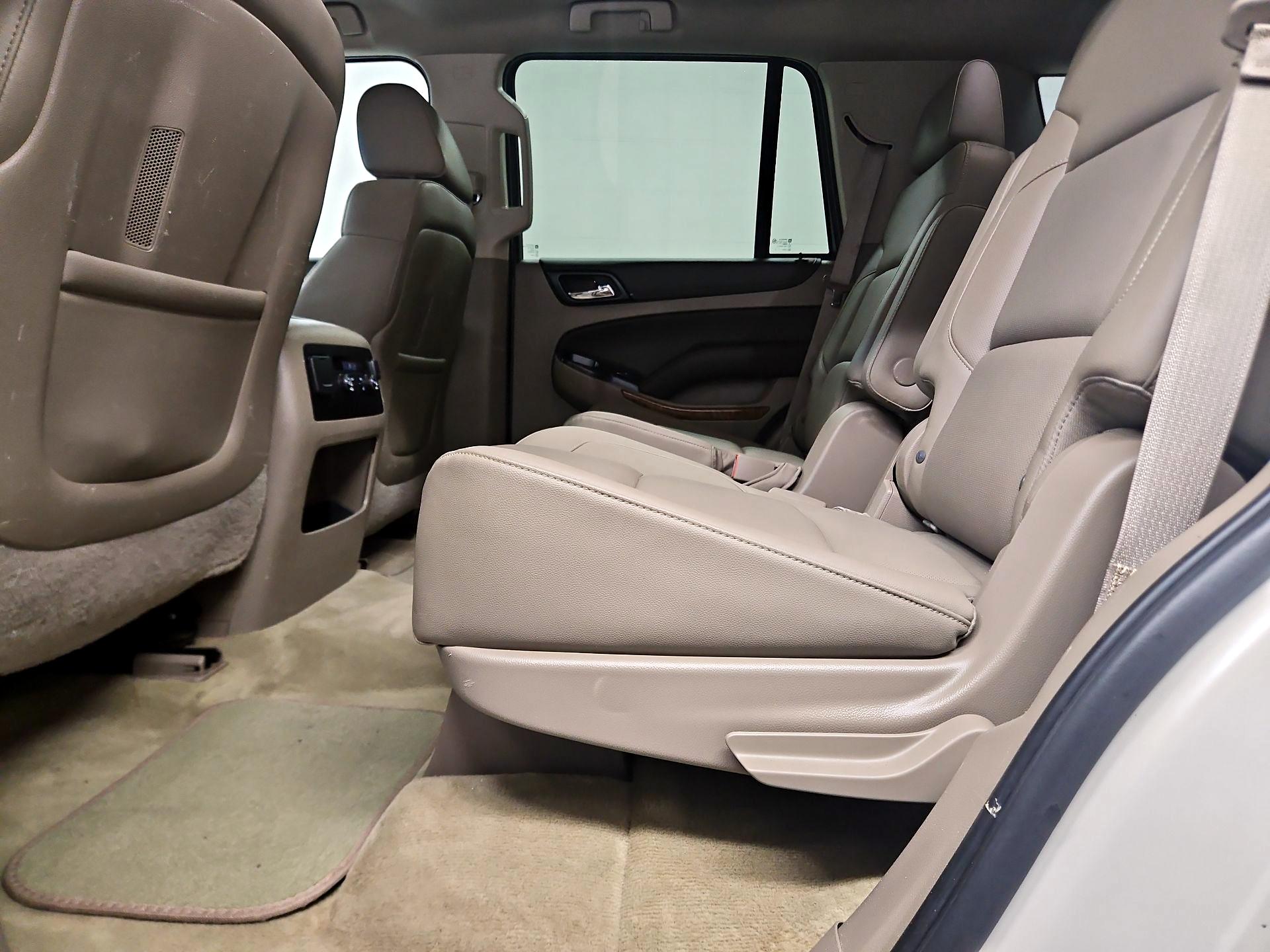 Thumbnail: 2015 Chevrolet Tahoe - 20