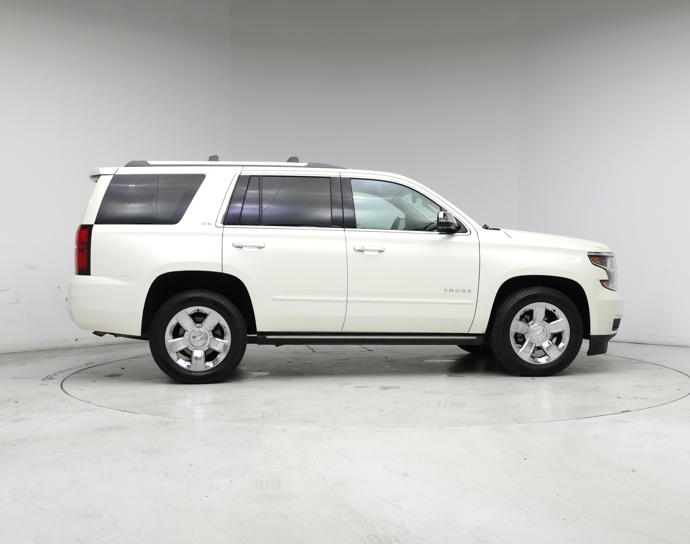 Thumbnail: 2015 Chevrolet Tahoe - 7