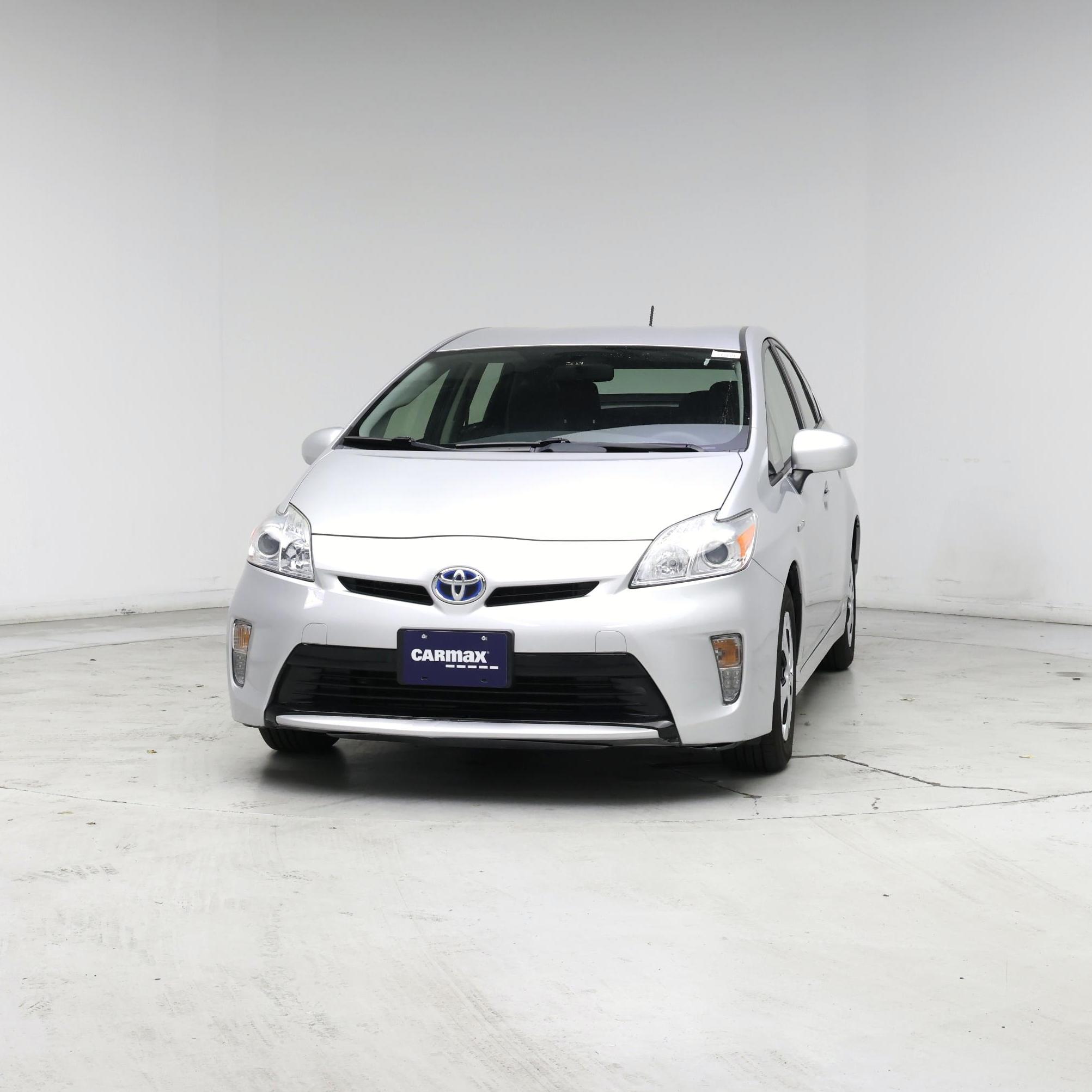 Thumbnail: 2015 Toyota Prius - 4
