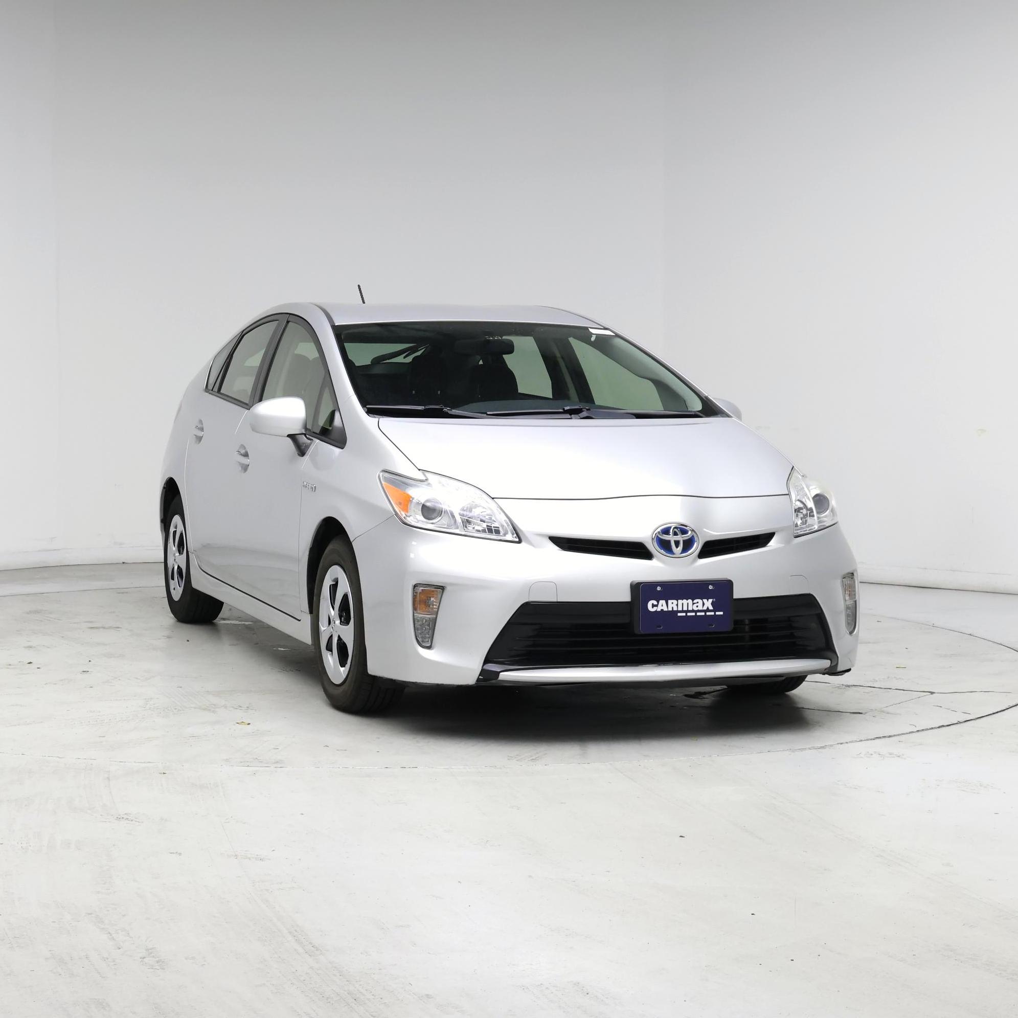 Thumbnail: 2015 Toyota Prius - 5