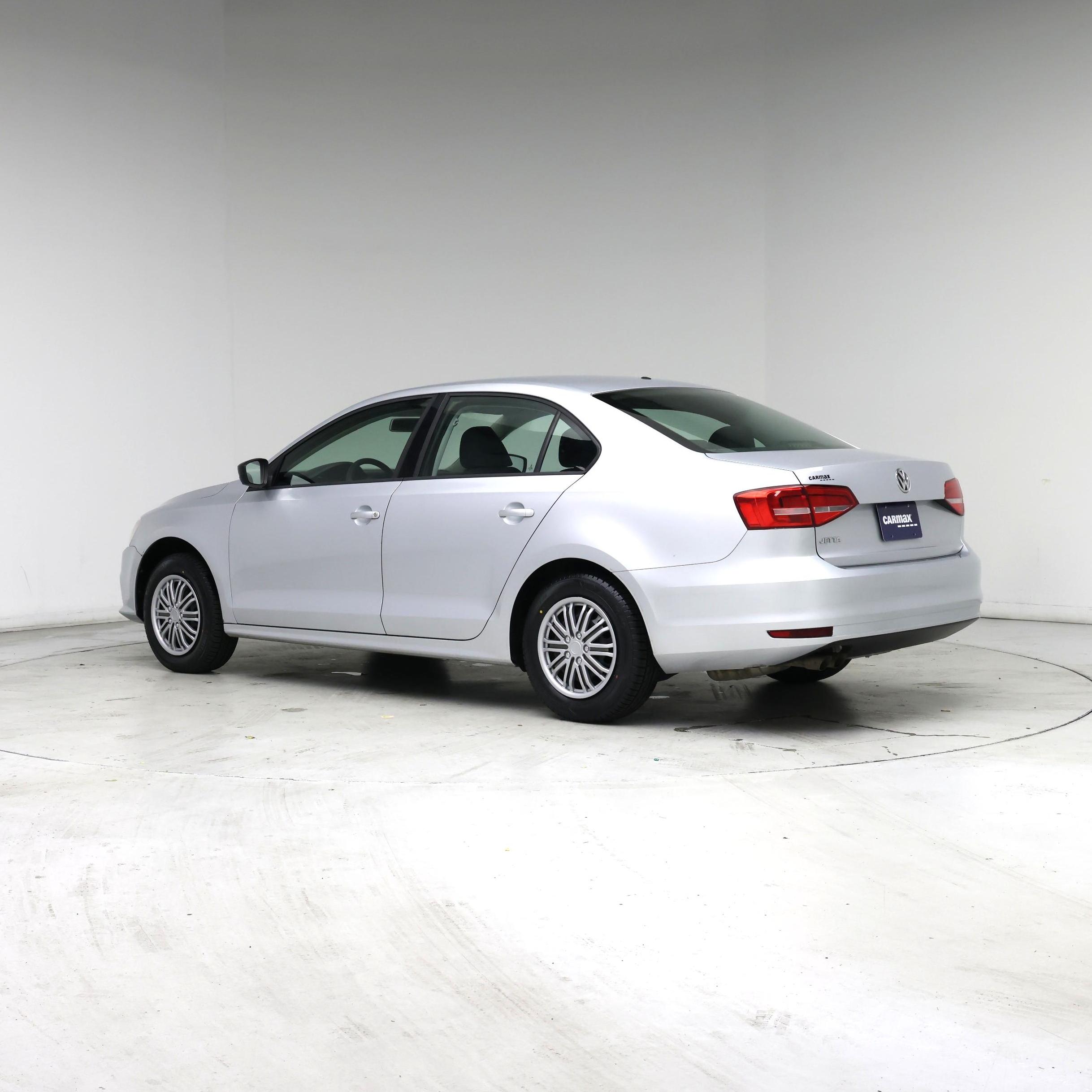 Thumbnail: 2015 Volkswagen Jetta - 2