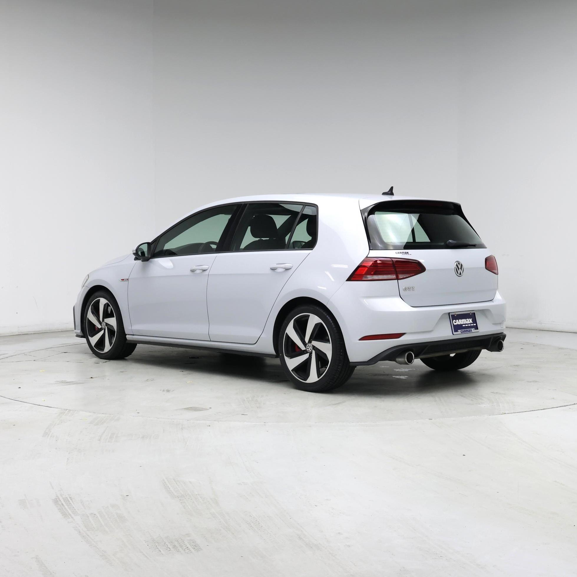 Thumbnail: 2018 Volkswagen Golf - 2