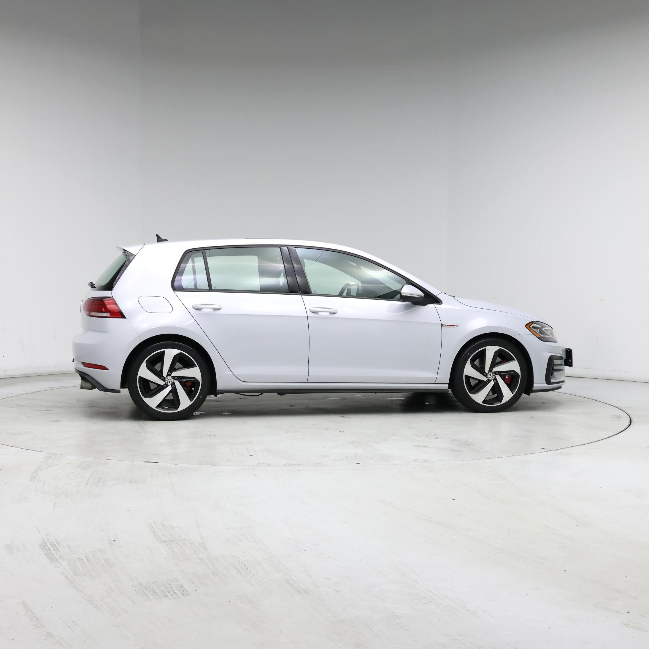 Thumbnail: 2018 Volkswagen Golf - 7