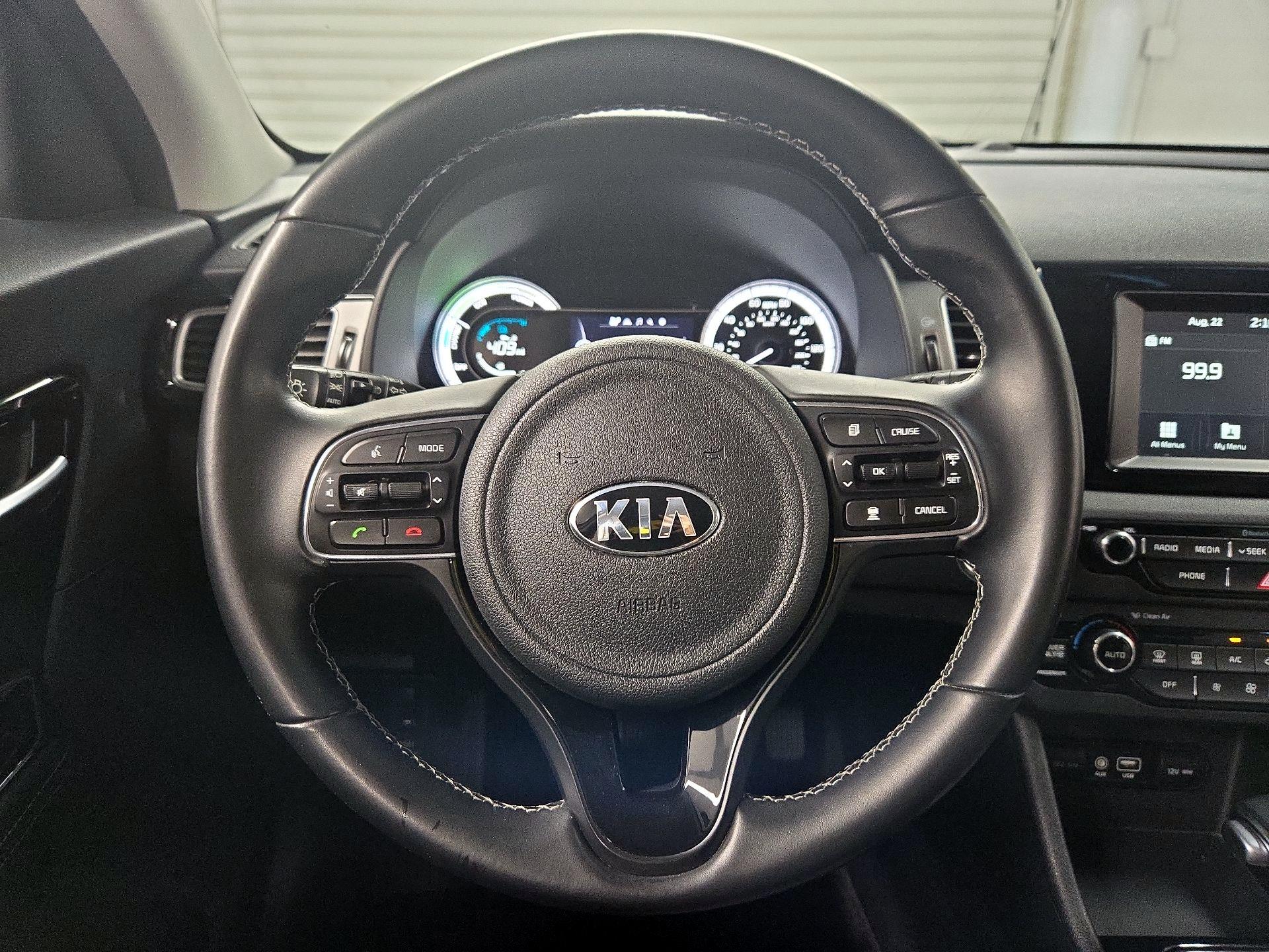 Thumbnail: 2018 Kia Niro - 10