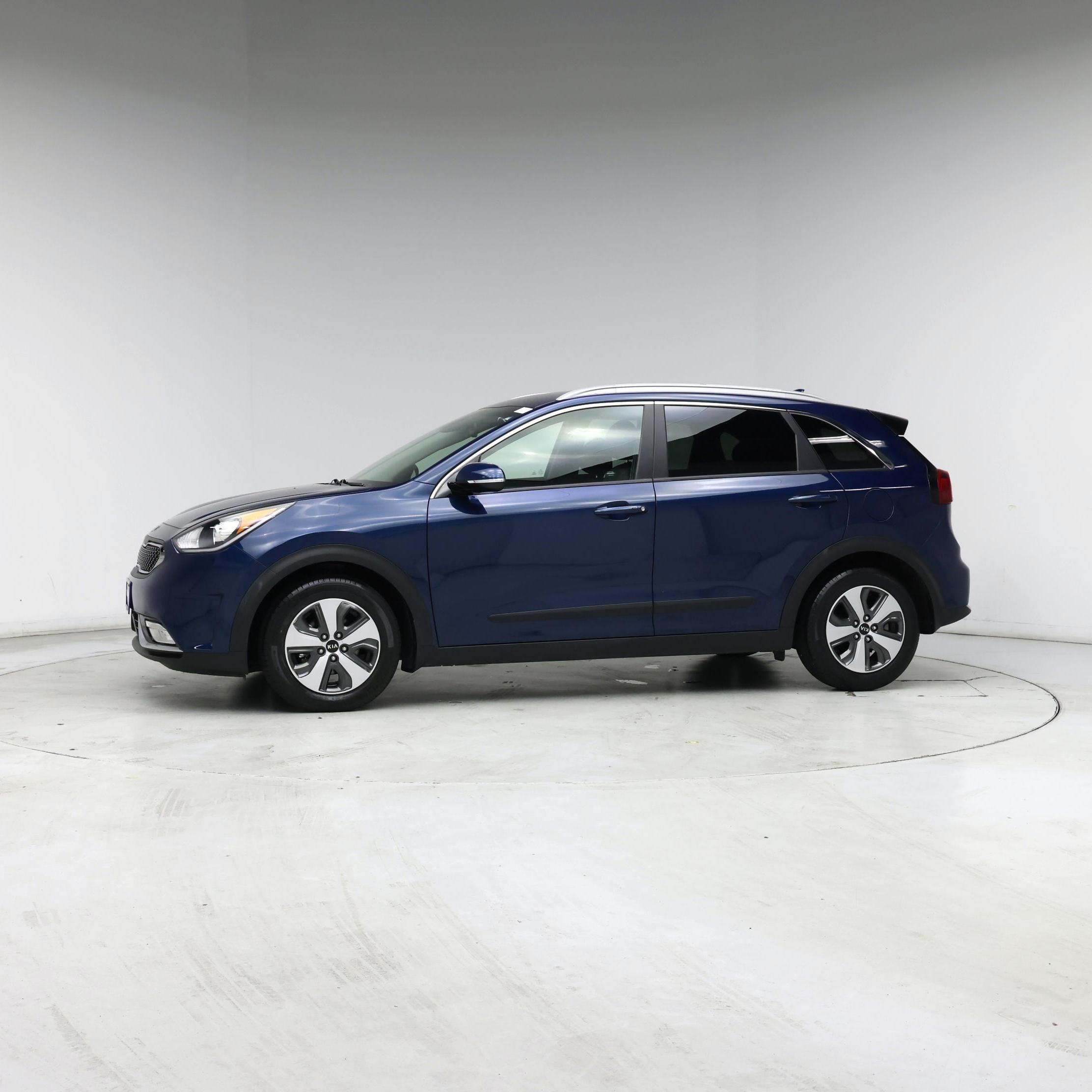 Thumbnail: 2018 Kia Niro - 3