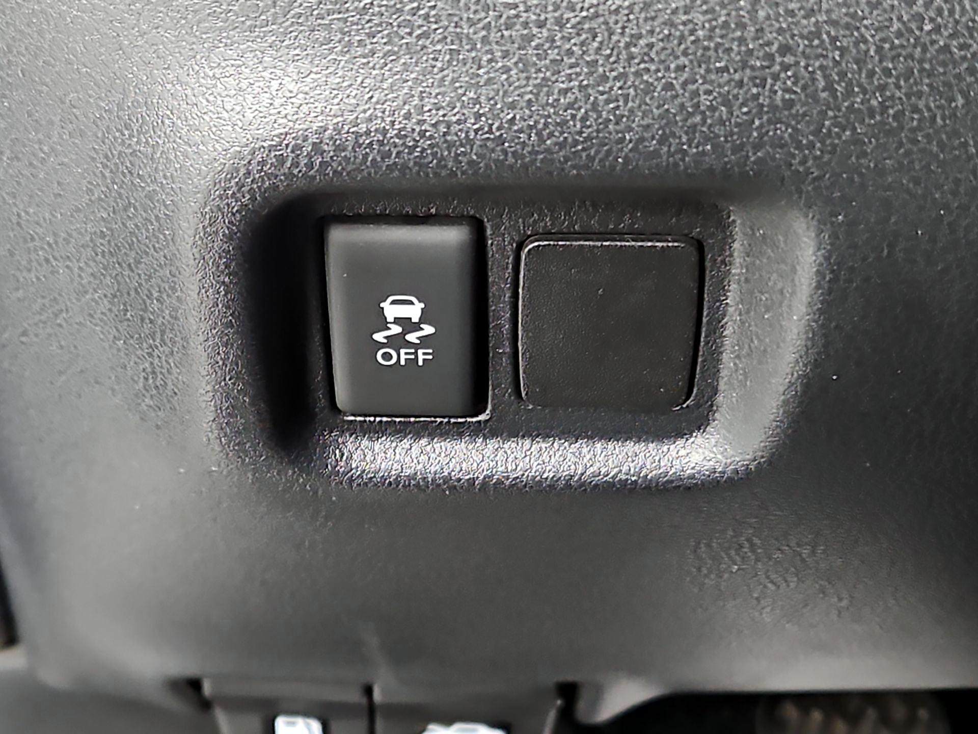 Thumbnail: 2019 Nissan Versa - 13