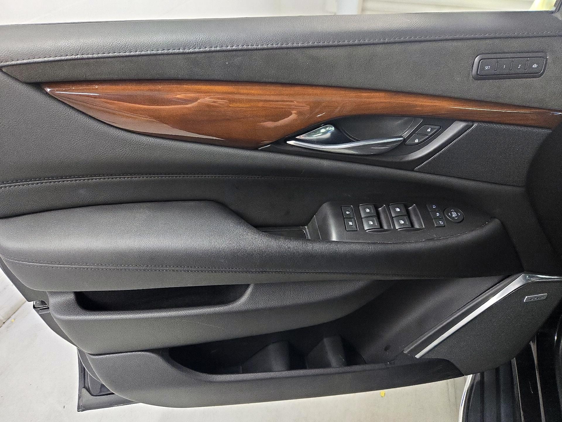 Thumbnail: 2019 Cadillac Escalade - 12