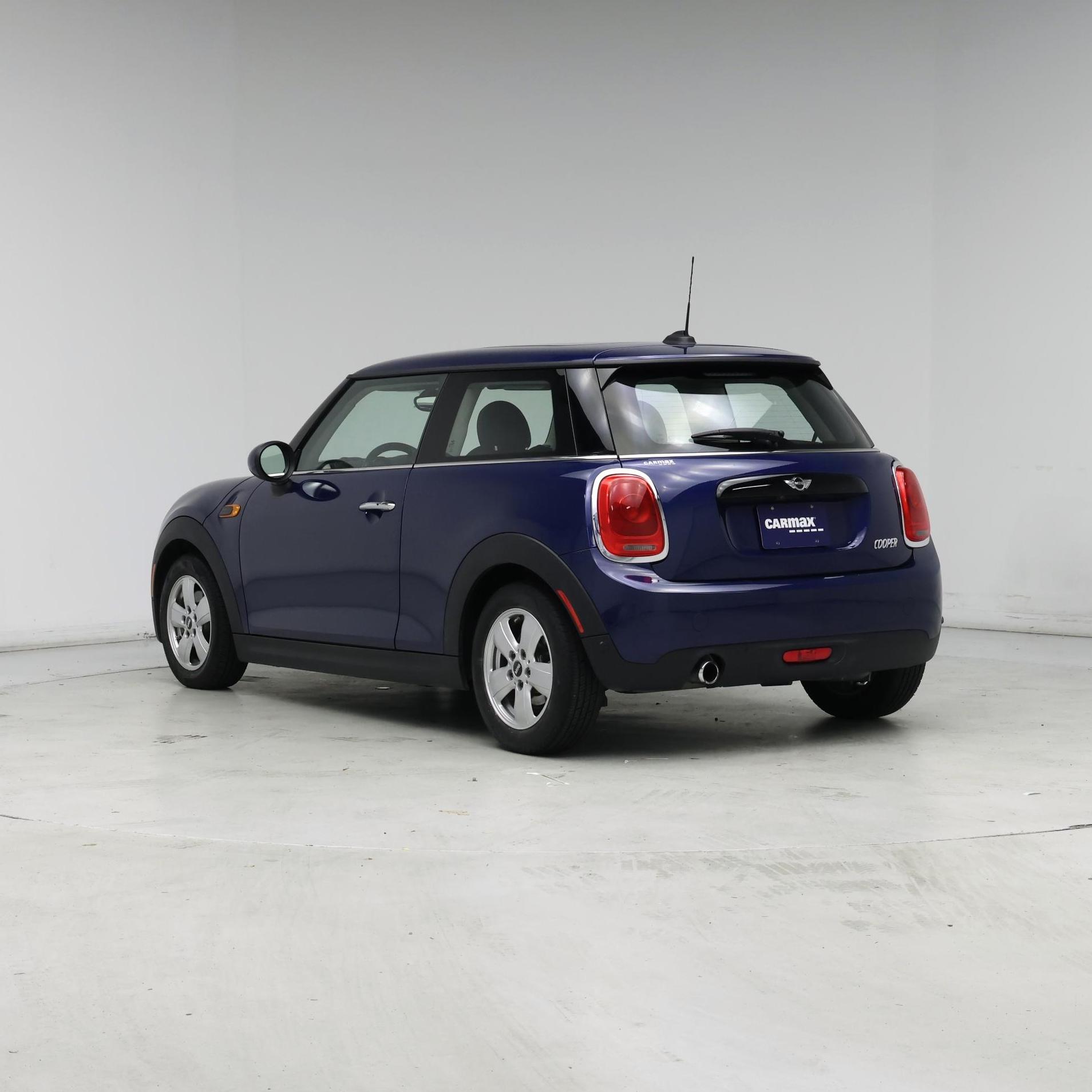 Thumbnail: 2017 MINI Cooper Hardtop - 2