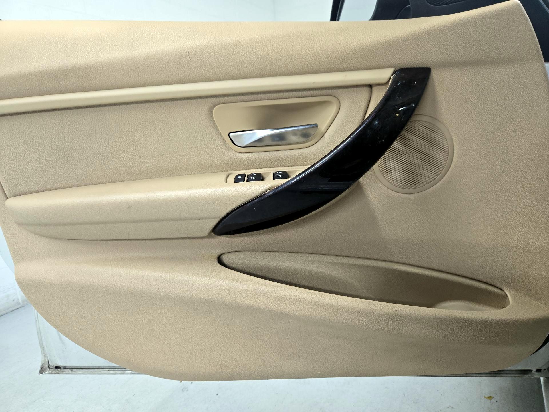 Thumbnail: 2014 BMW 3 Series - 12