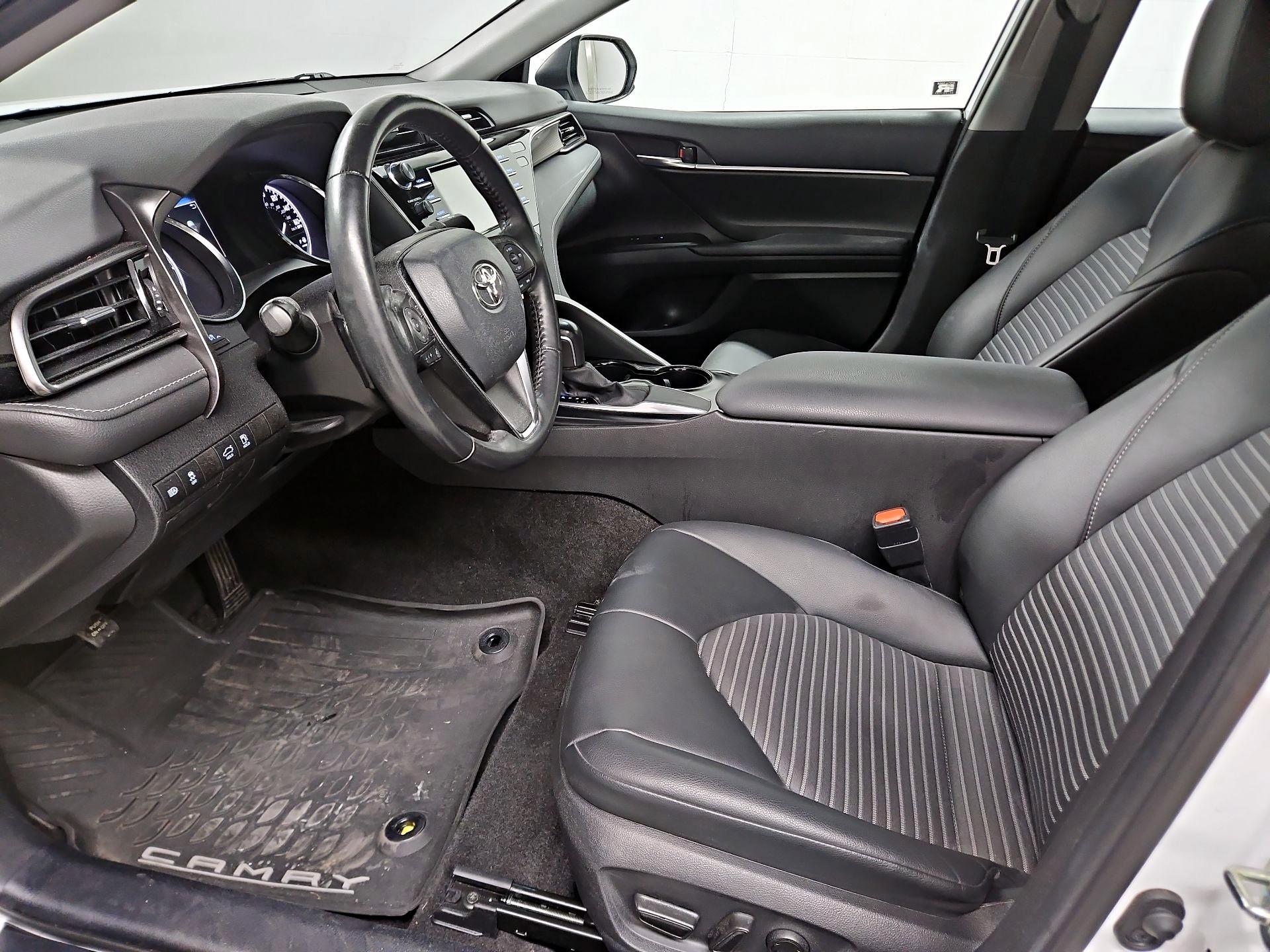 Thumbnail: 2020 Toyota Camry - 11