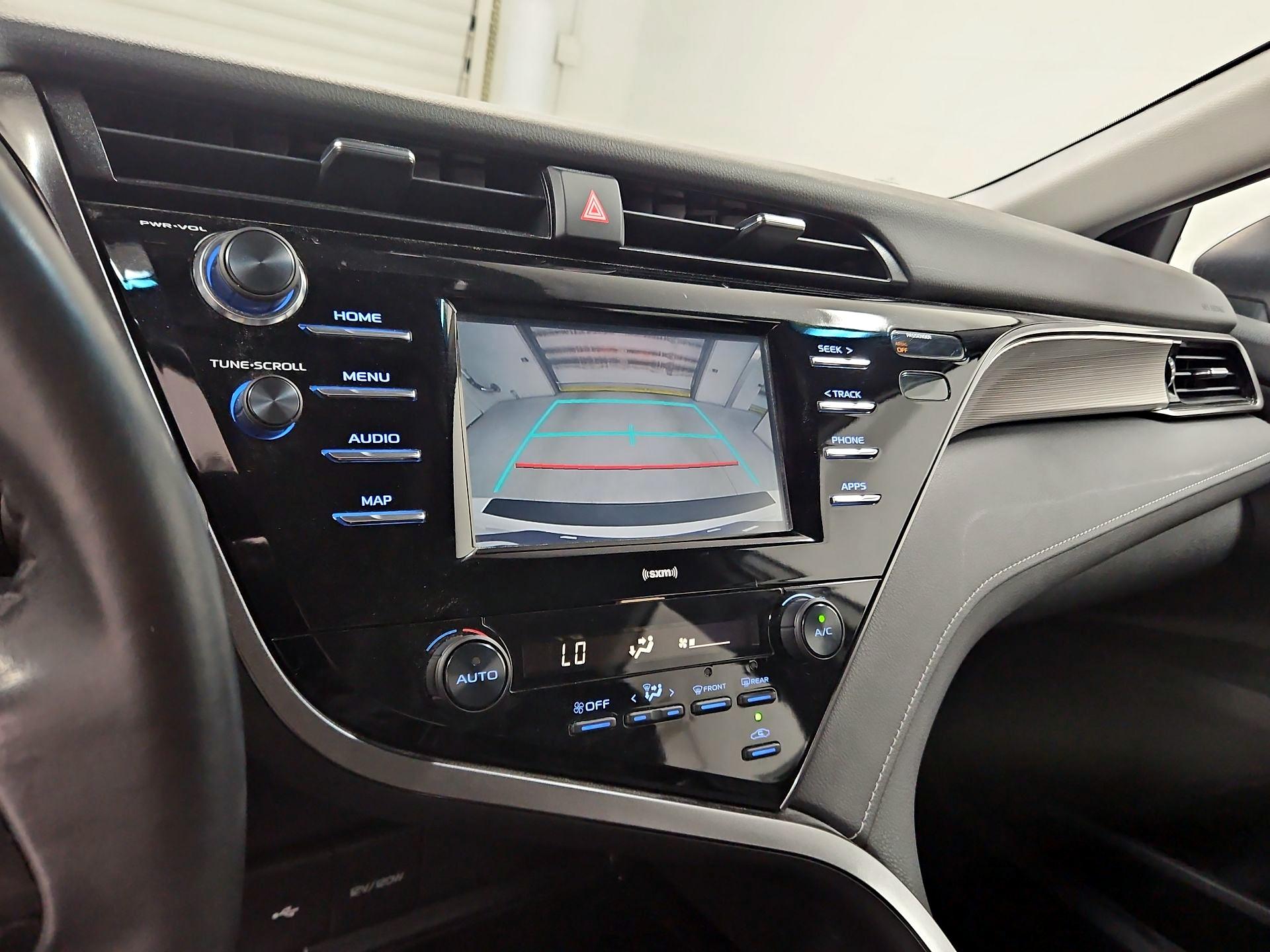 Thumbnail: 2020 Toyota Camry - 14