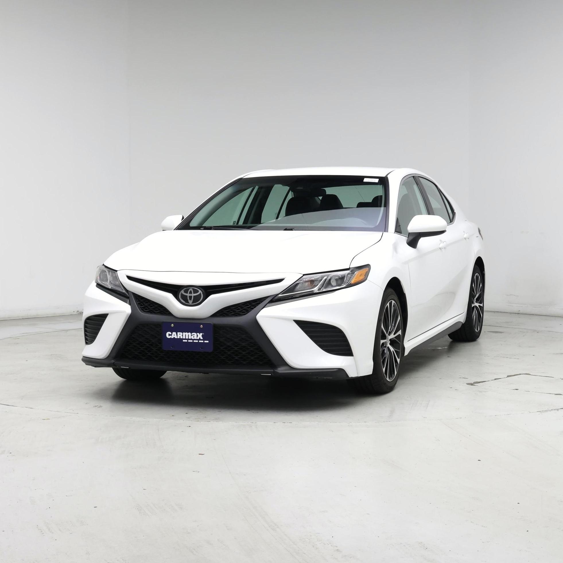 Thumbnail: 2020 Toyota Camry - 4