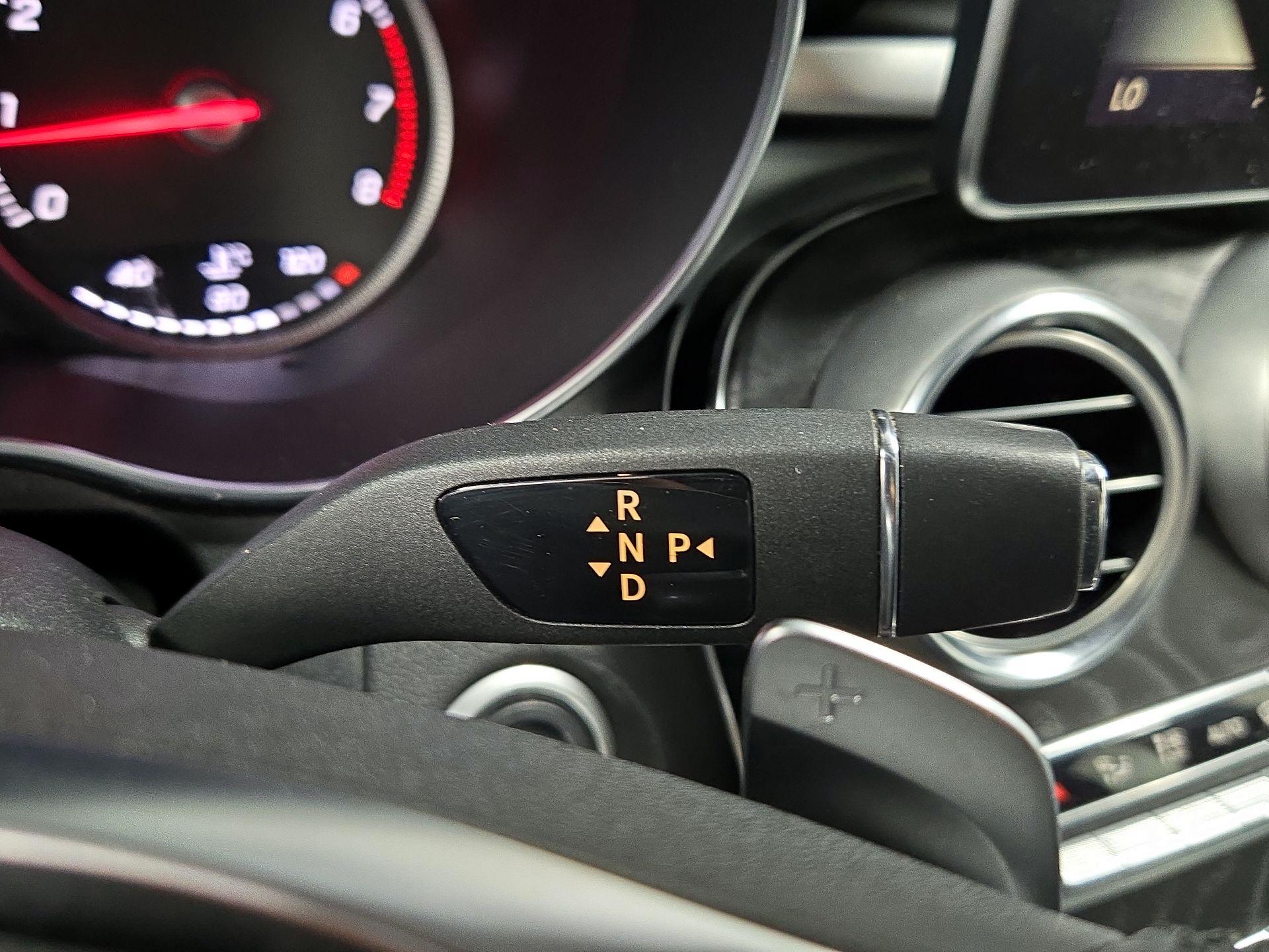 Thumbnail: 2015 Mercedes-Benz C-Class - 18
