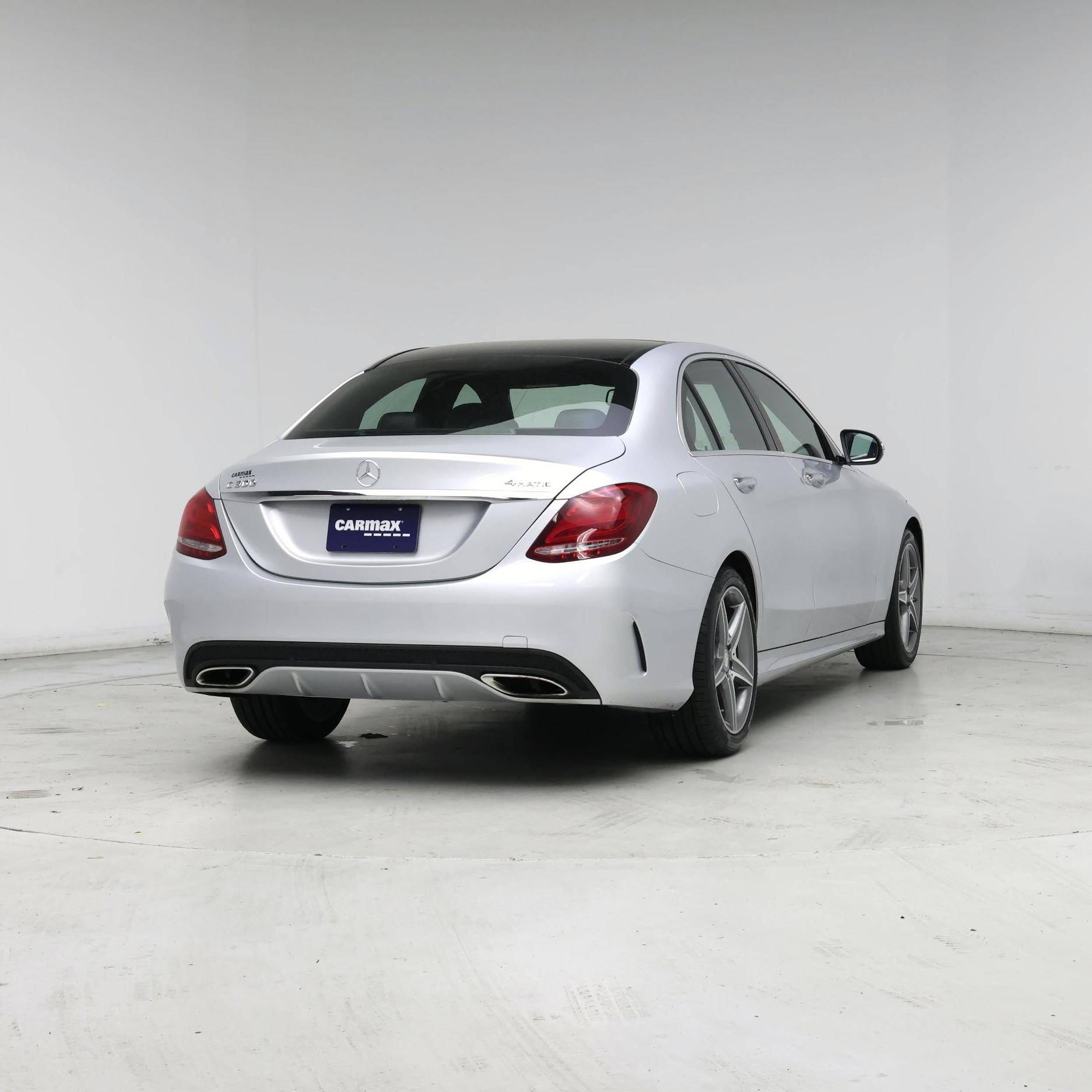 Thumbnail: 2015 Mercedes-Benz C-Class - 8
