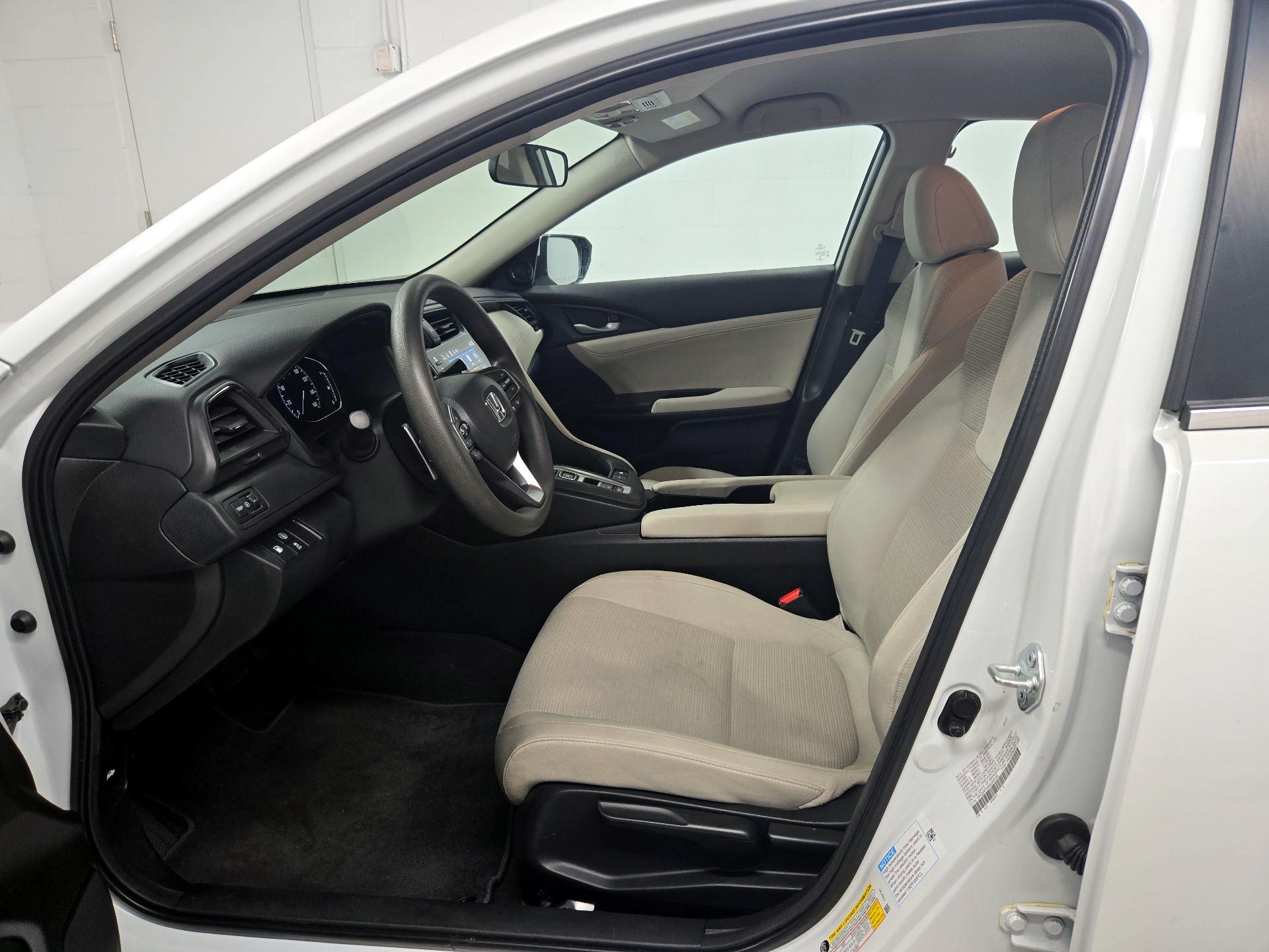 Thumbnail: 2022 Honda Insight - 11