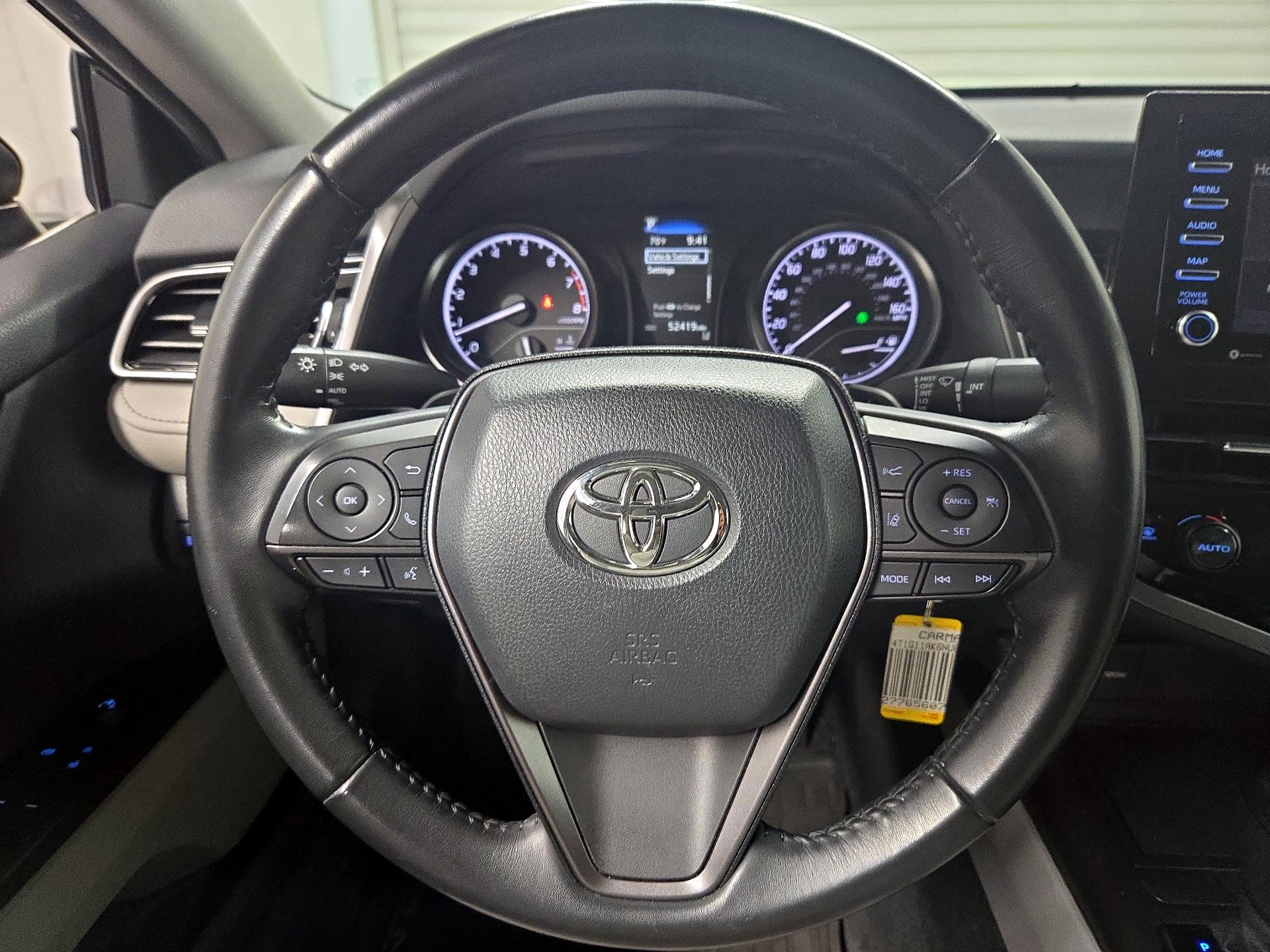 Thumbnail: 2022 Toyota Camry - 10