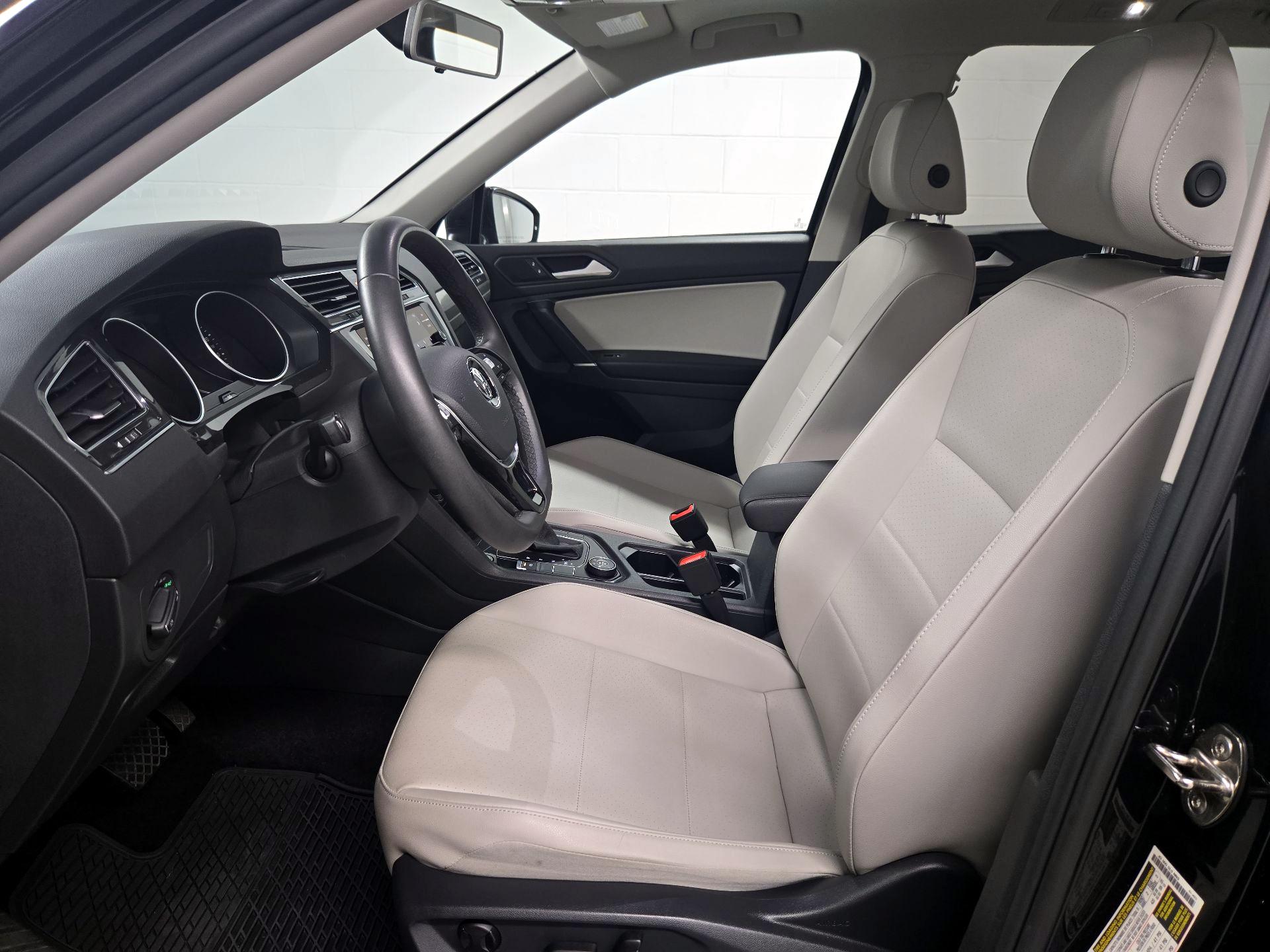 Thumbnail: 2020 Volkswagen Tiguan - 11