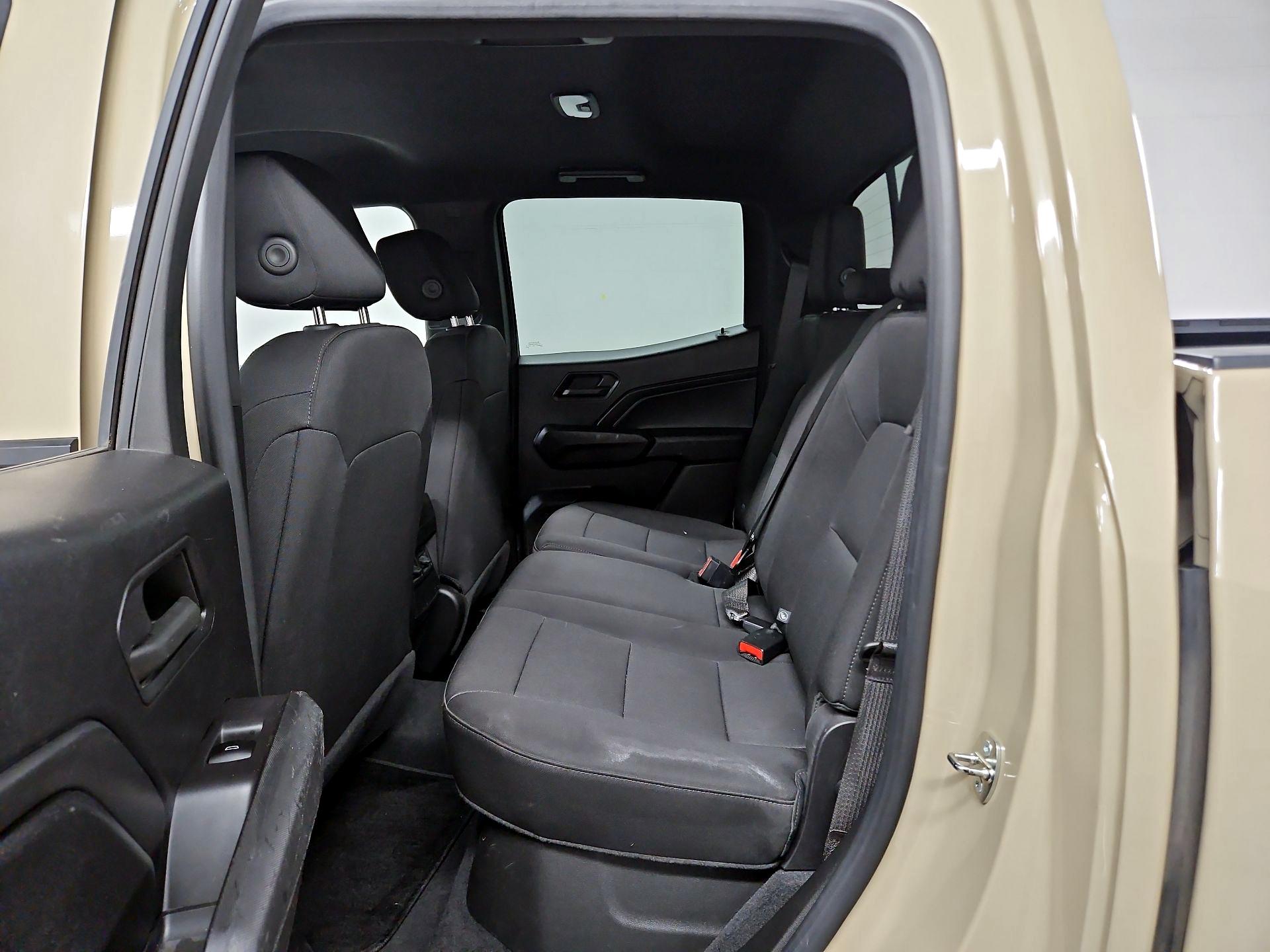 Thumbnail: 2023 Chevrolet Colorado - 20