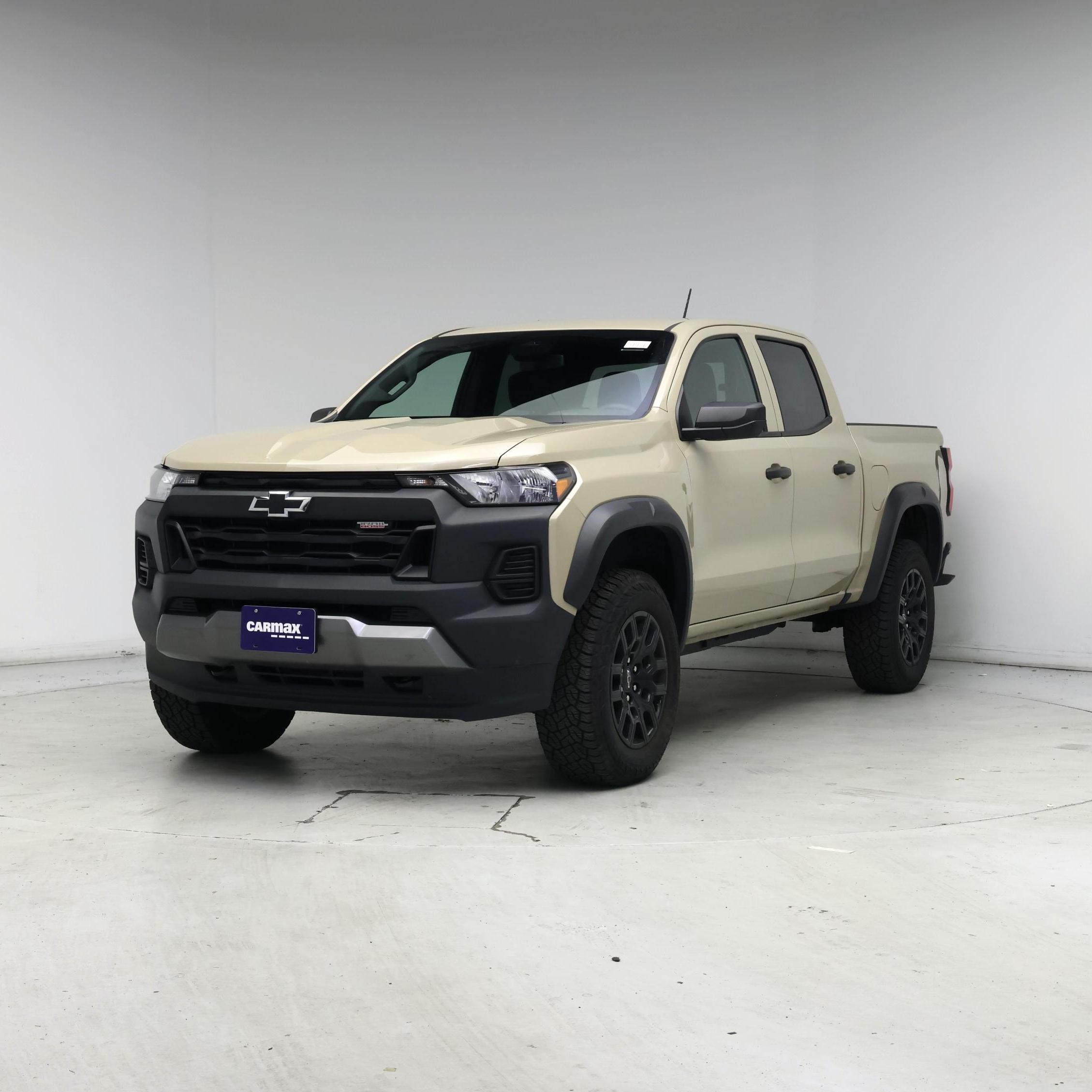 Thumbnail: 2023 Chevrolet Colorado - 4