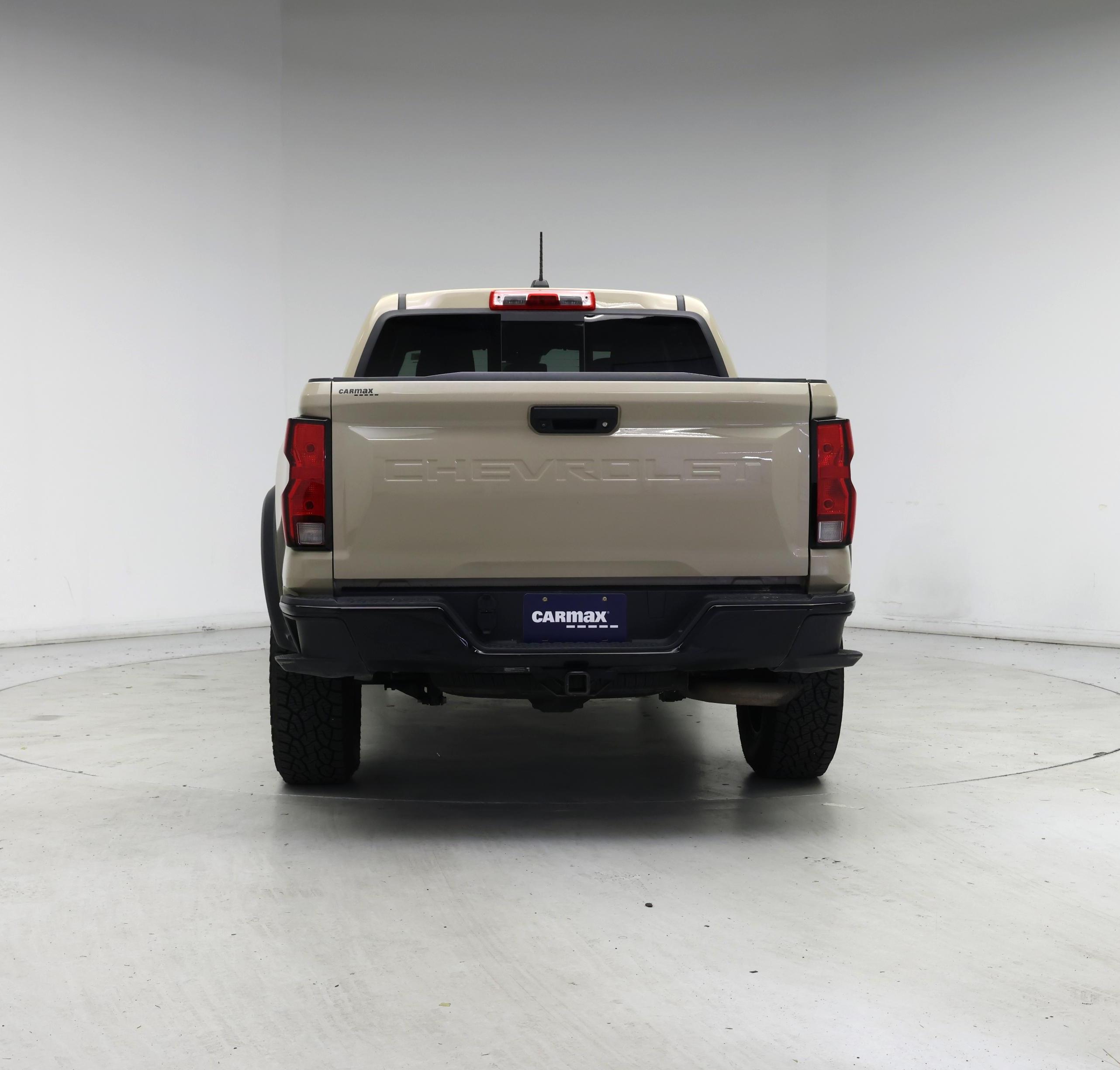 Thumbnail: 2023 Chevrolet Colorado - 6