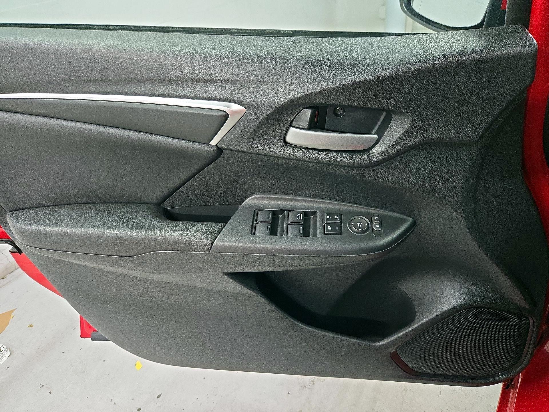 Thumbnail: 2015 Honda Fit - 12