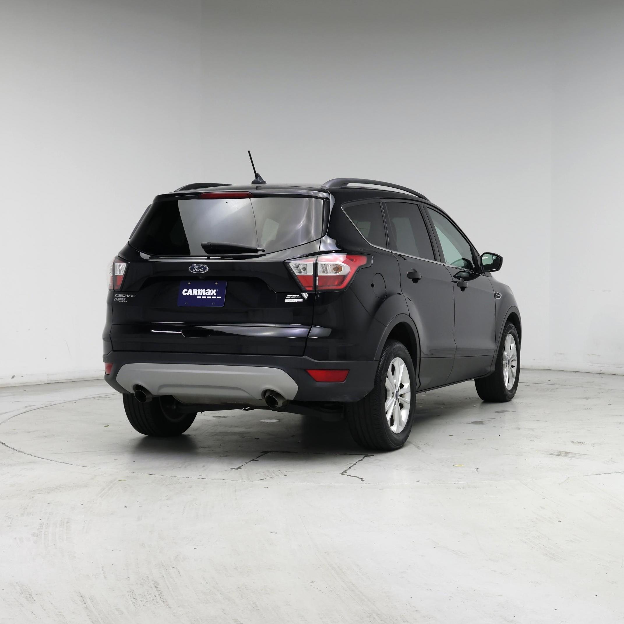 Thumbnail: 2018 Ford Escape - 8