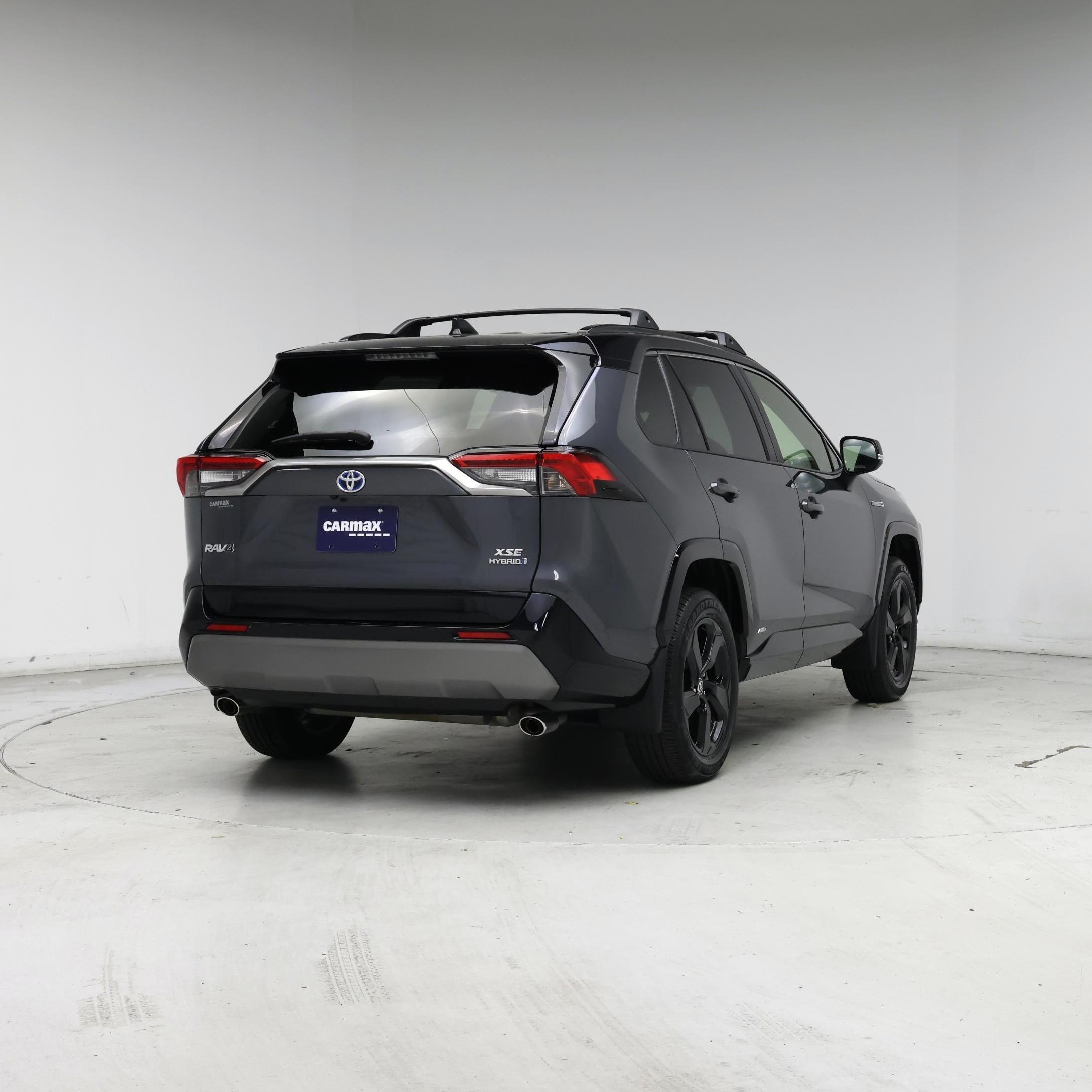 Thumbnail: 2020 Toyota RAV4 - 8