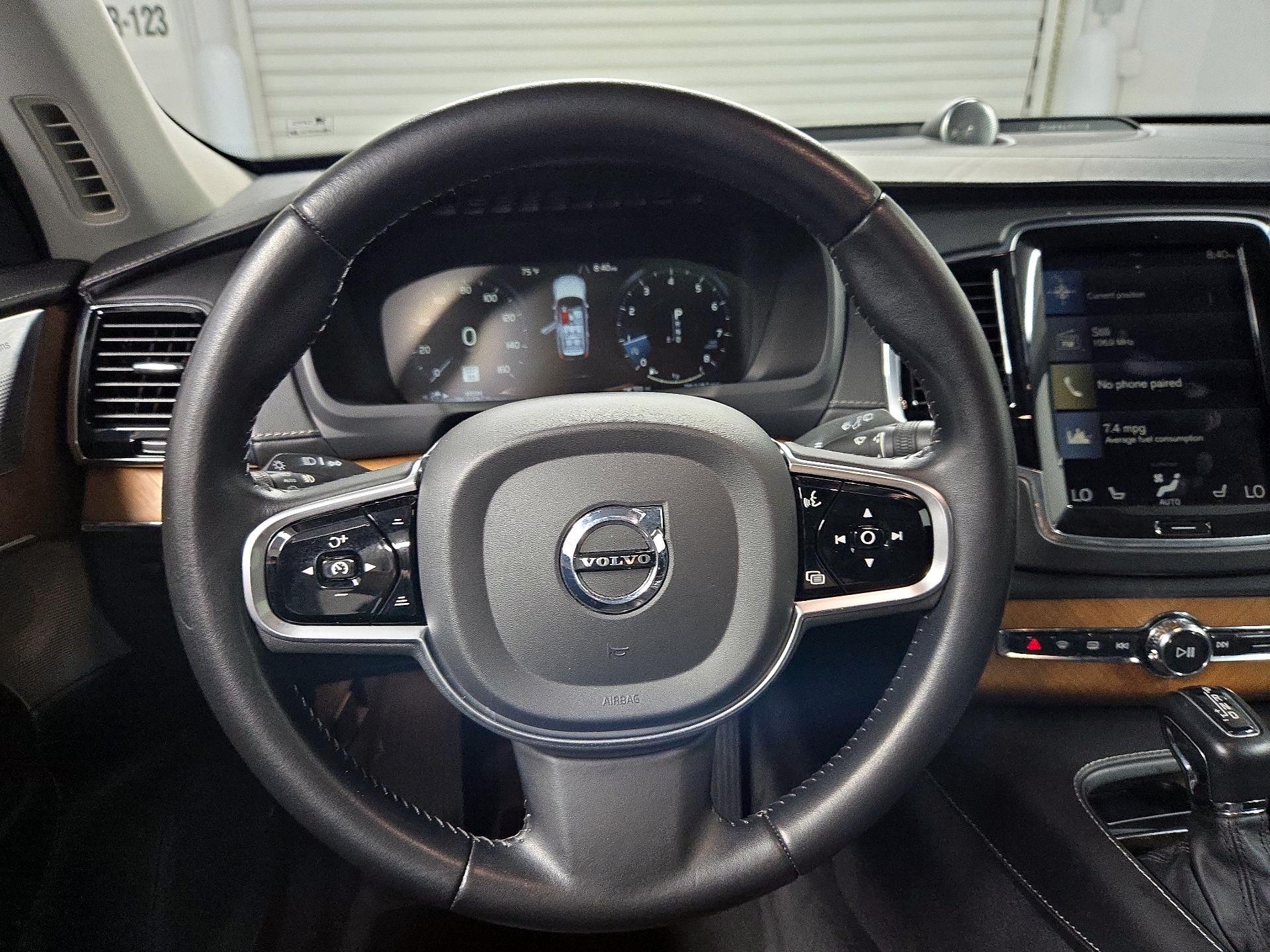 Thumbnail: 2017 Volvo XC90 - 10