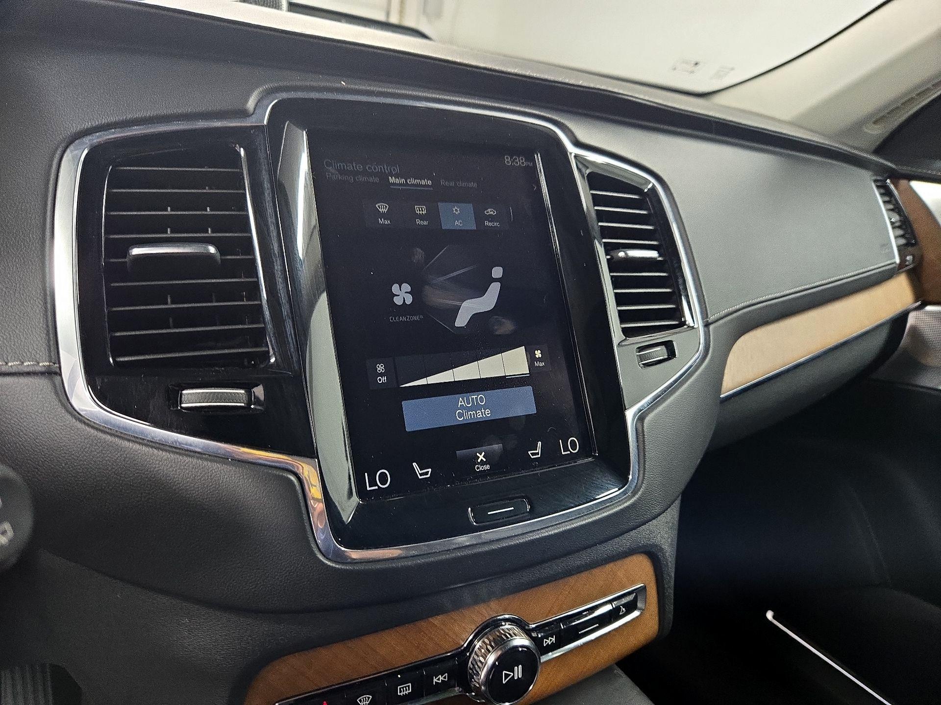 Thumbnail: 2017 Volvo XC90 - 17
