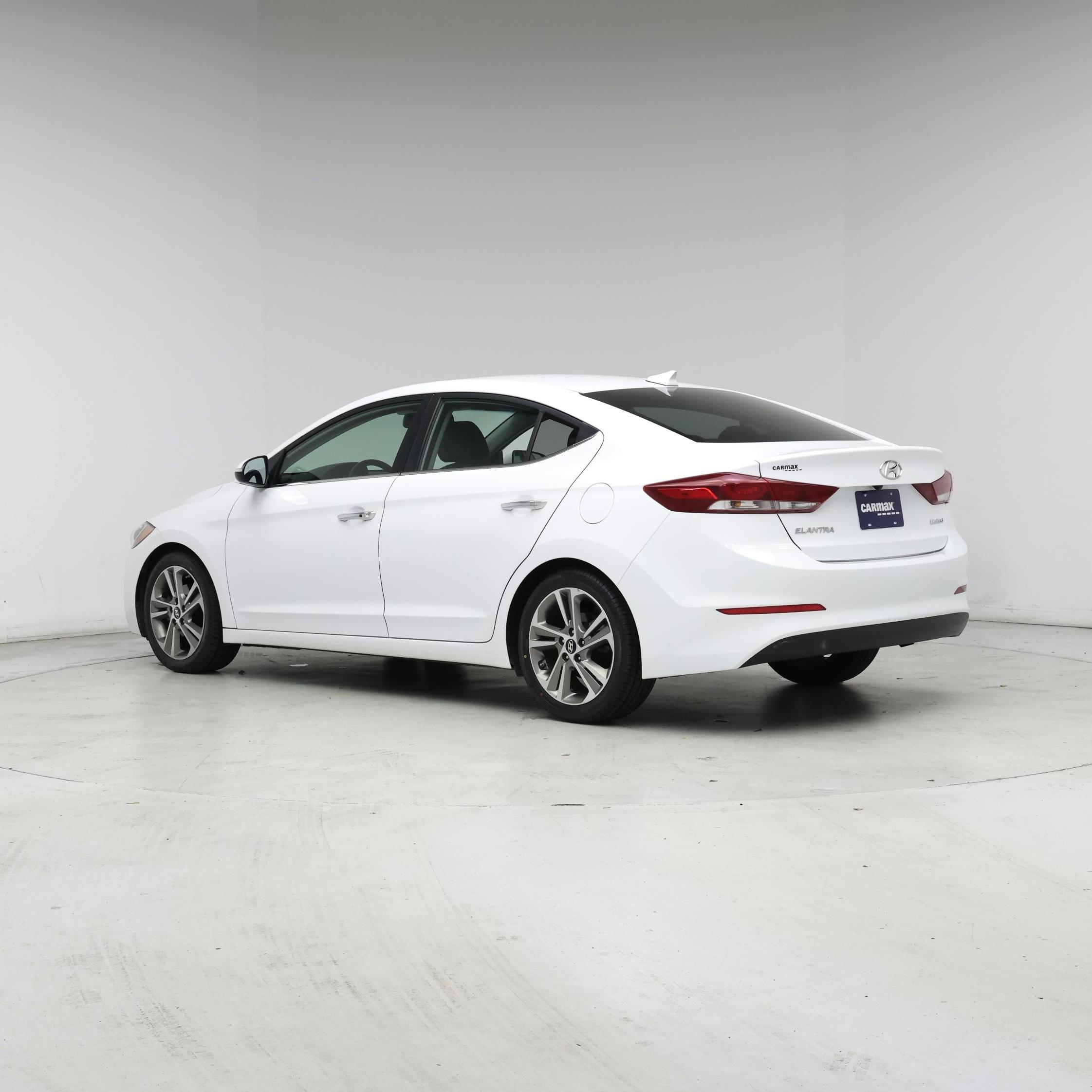 Thumbnail: 2017 Hyundai Elantra - 2