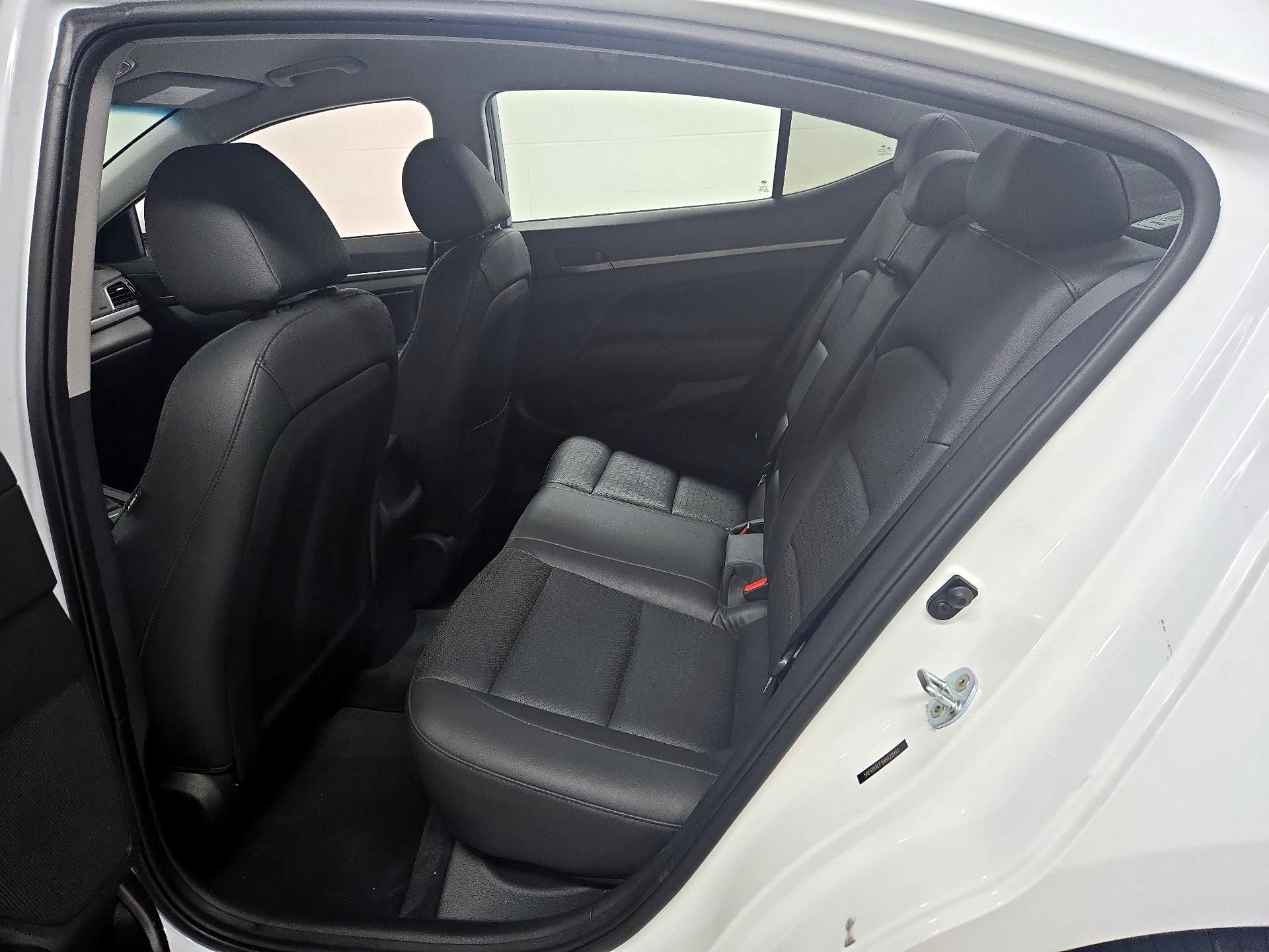 Thumbnail: 2017 Hyundai Elantra - 19