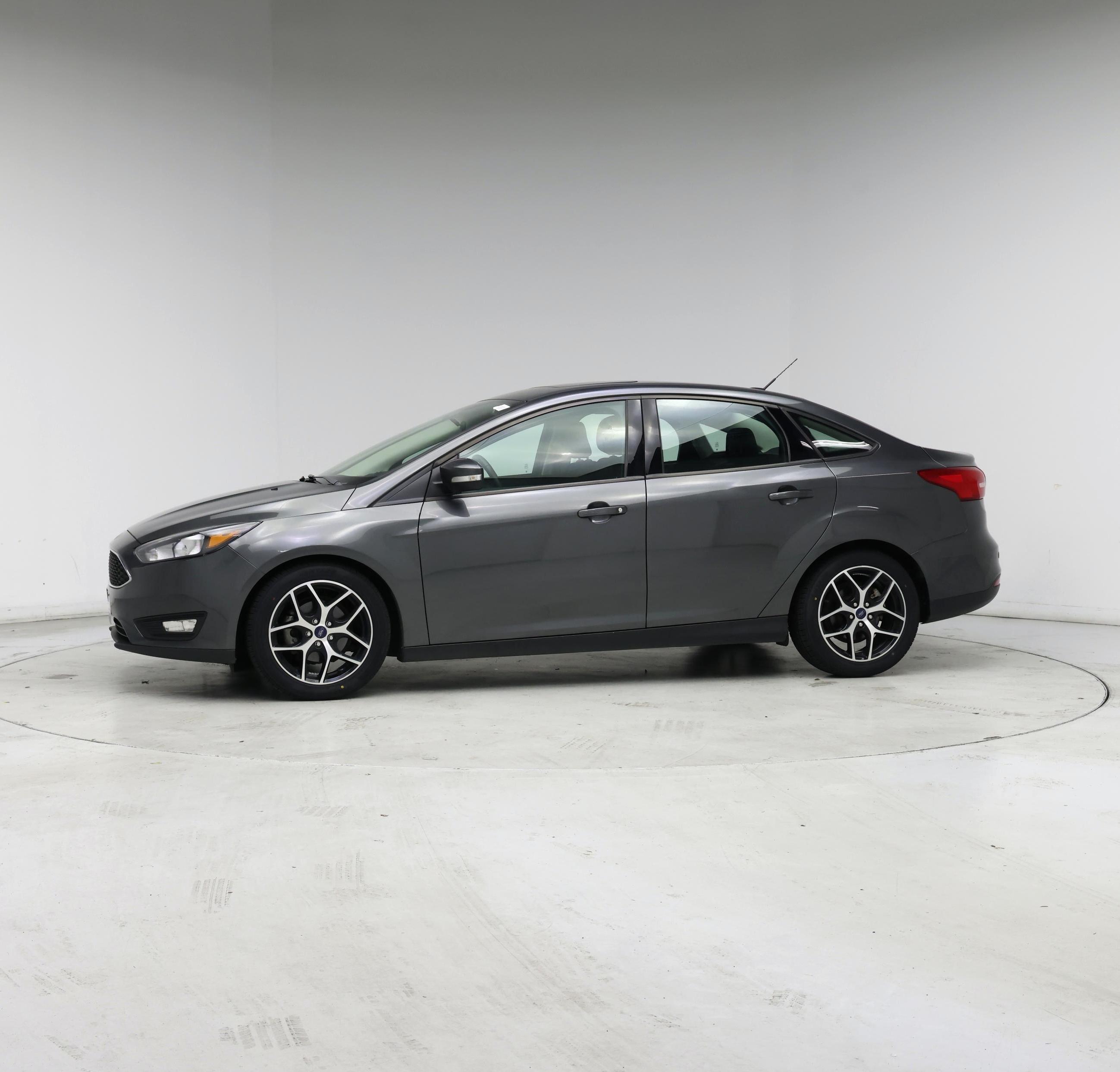 Thumbnail: 2018 Ford Focus - 3