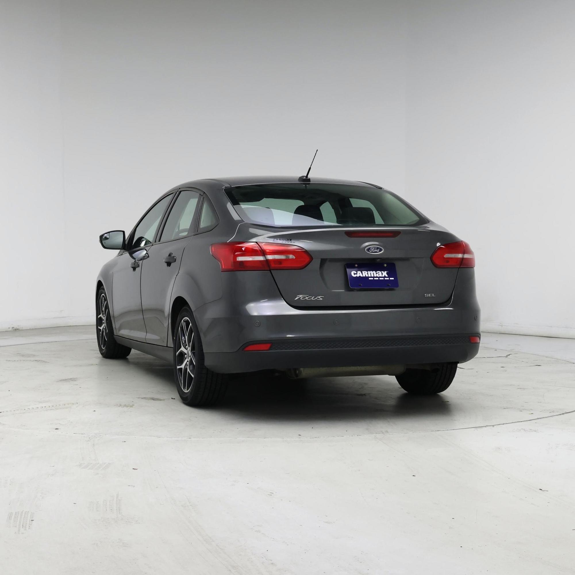 Thumbnail: 2018 Ford Focus - 6