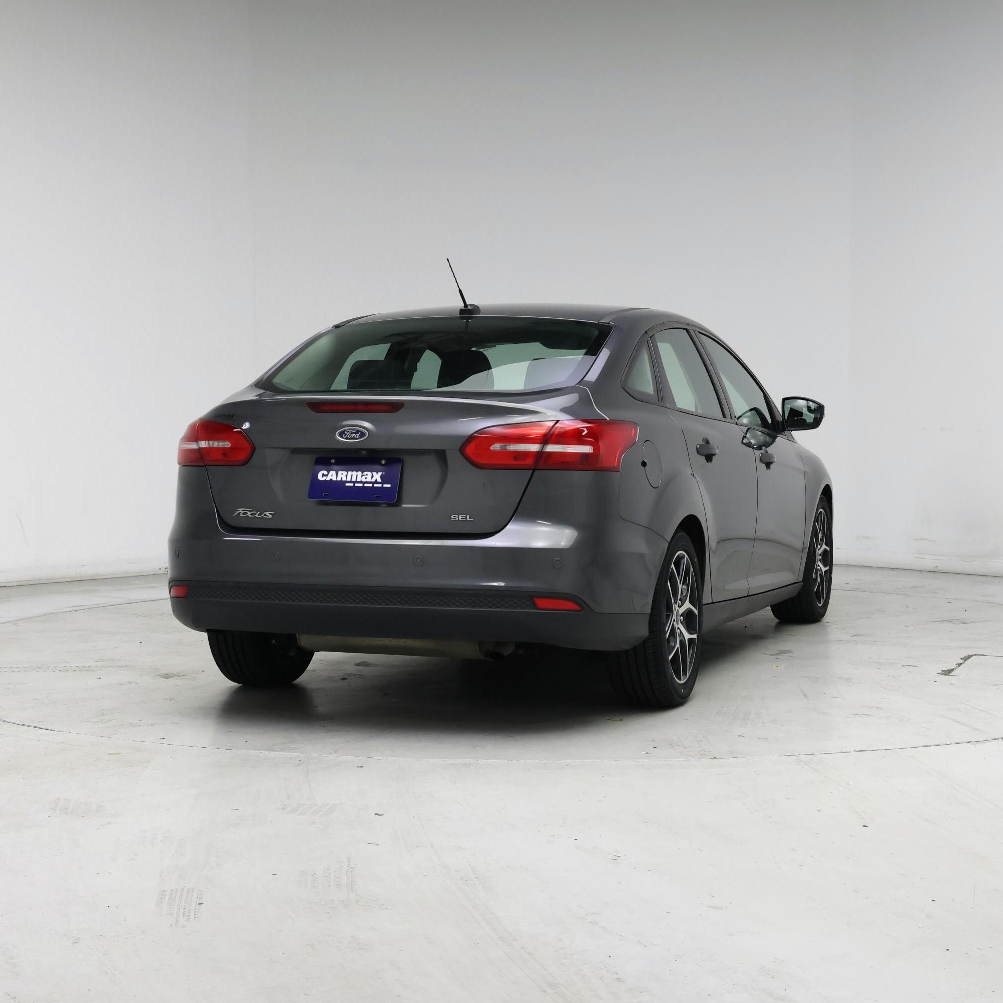Thumbnail: 2018 Ford Focus - 8