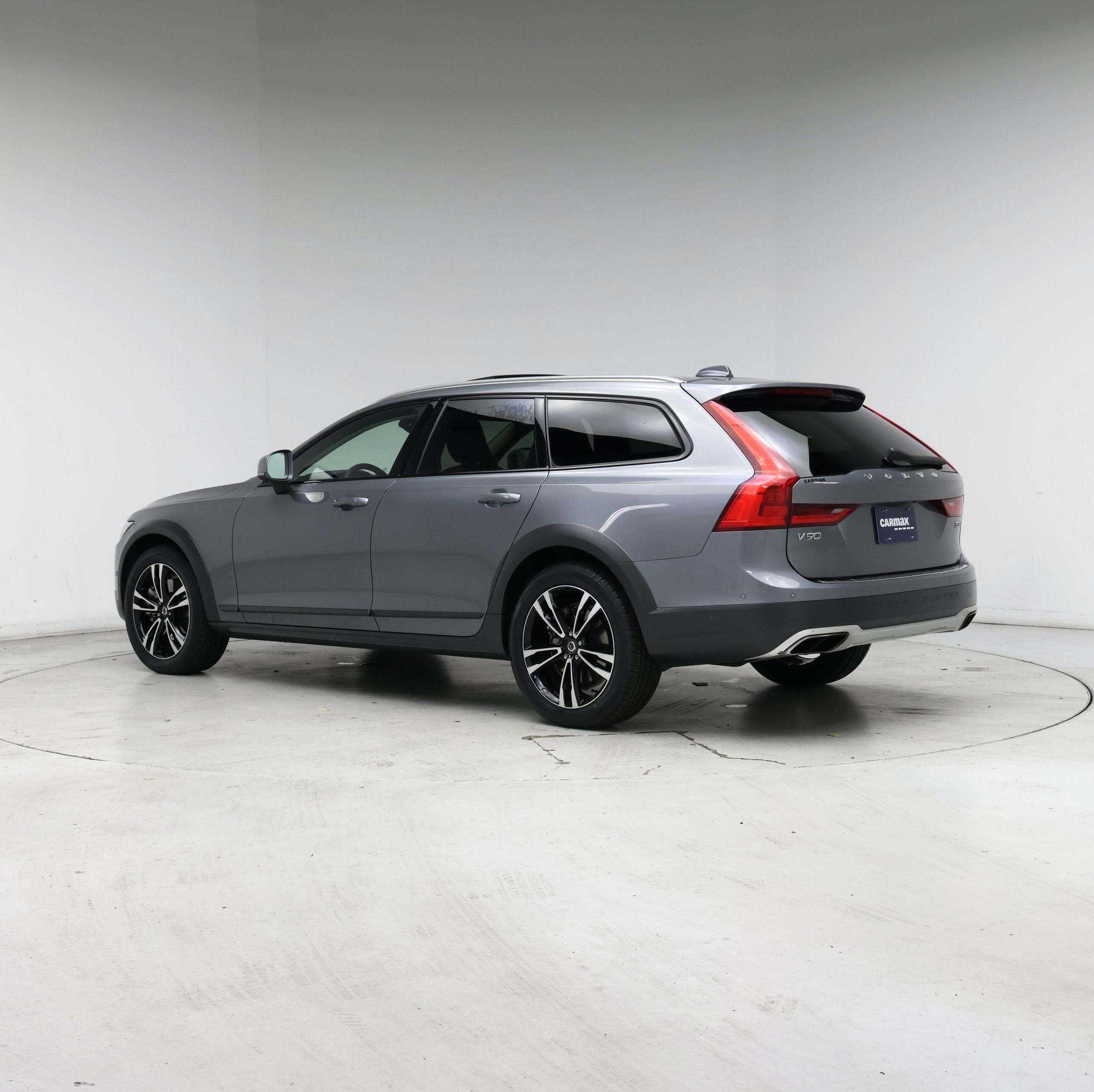 Thumbnail: 2019 Volvo V90 - 2