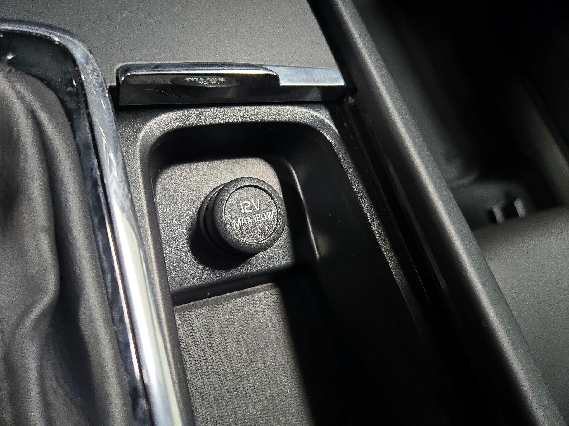 Thumbnail: 2019 Volvo V90 - 19