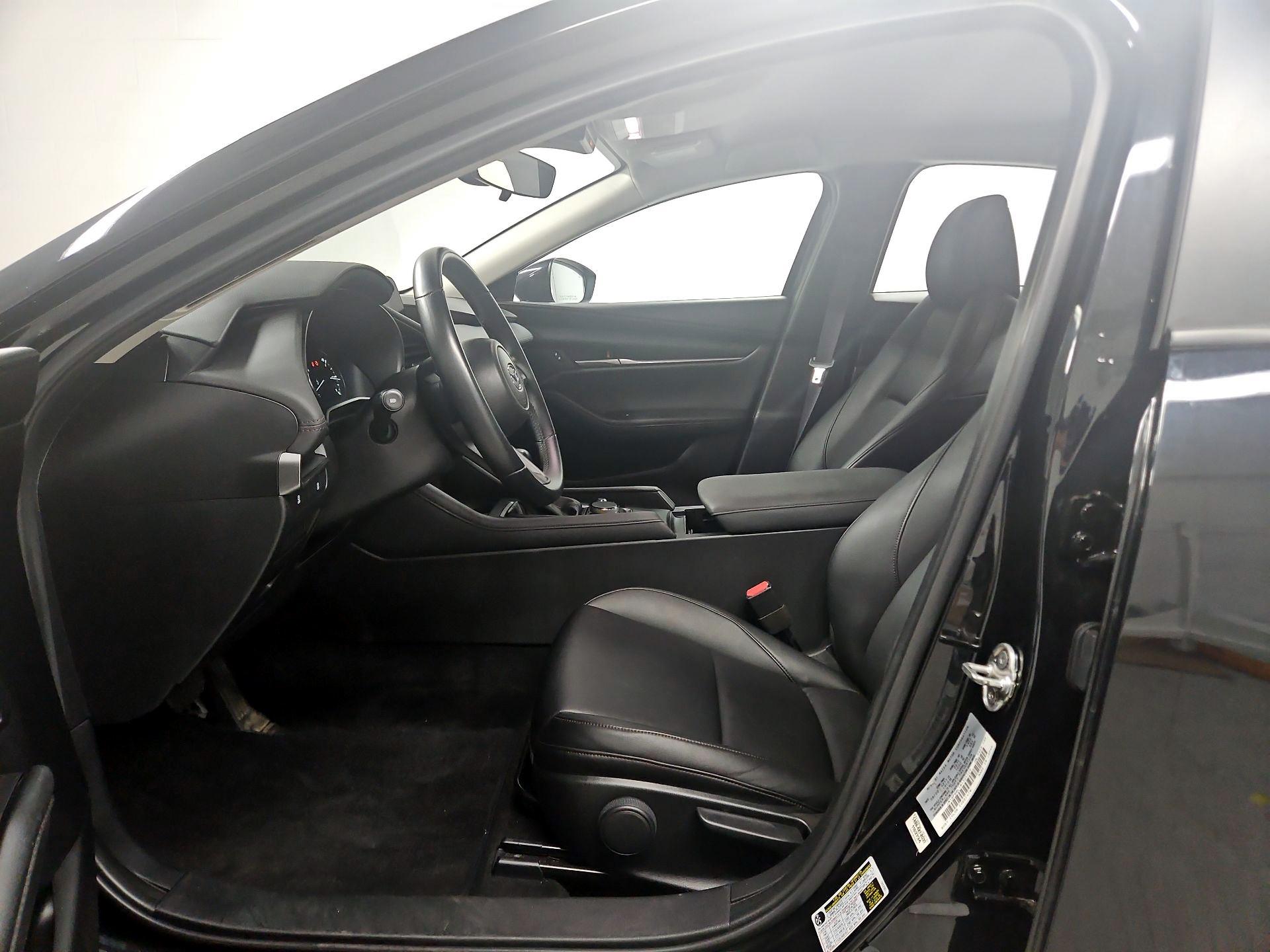 Thumbnail: 2021 Mazda Mazda3 - 11