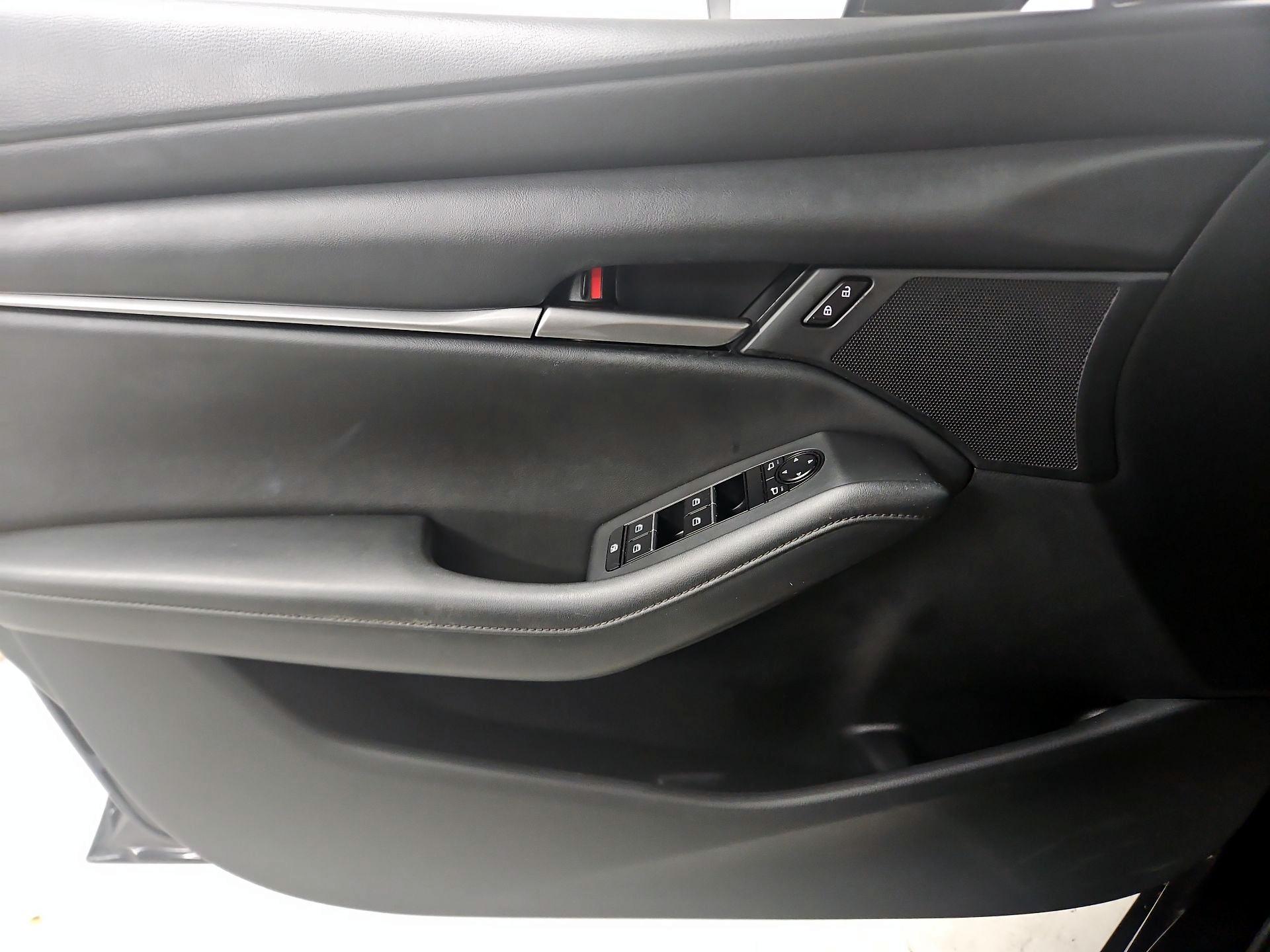 Thumbnail: 2021 Mazda Mazda3 - 12